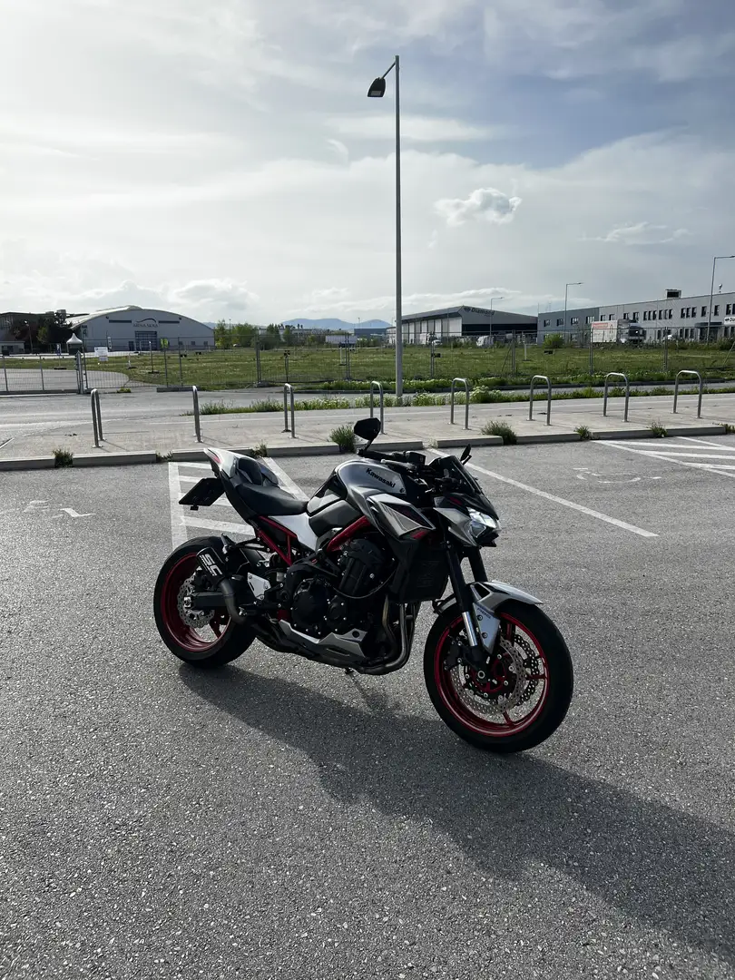 Kawasaki Z 900 Срібний - 1