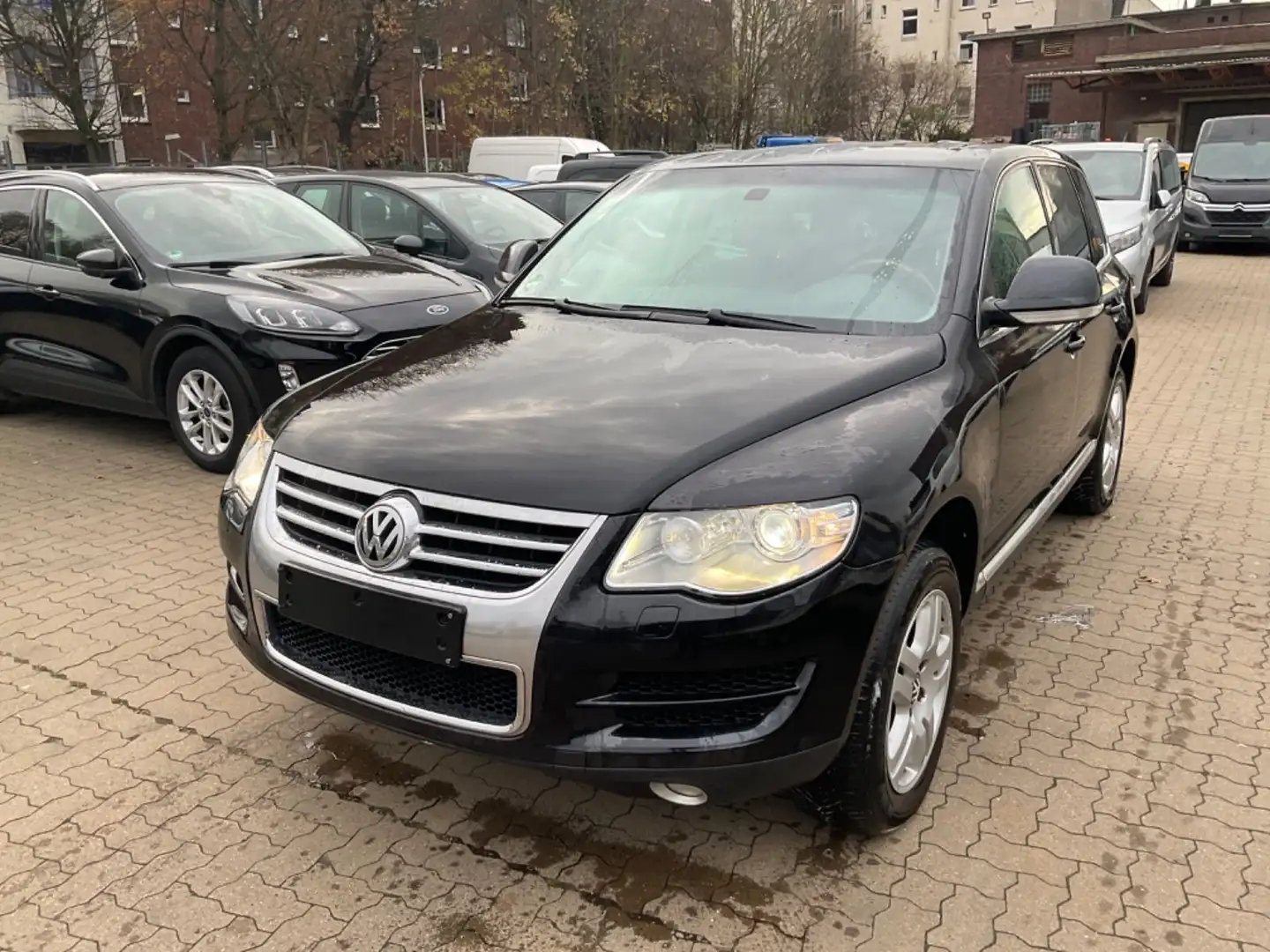 Volkswagen Touareg V6 TDI TÜV 07.2026 *STANDHEIZUNG* Schwarz - 2
