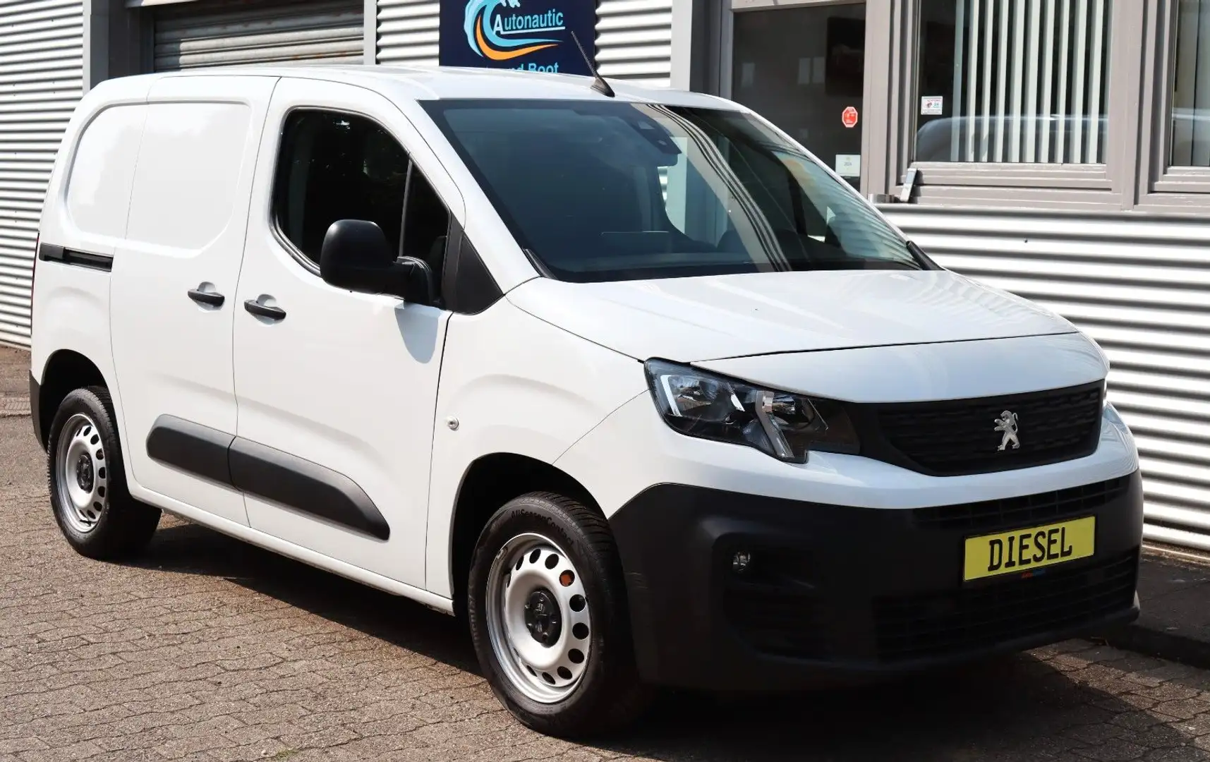 Peugeot Partner Premium L1 KLIMA NAVI WIFI AHK PDC EURO6 Bianco - 1