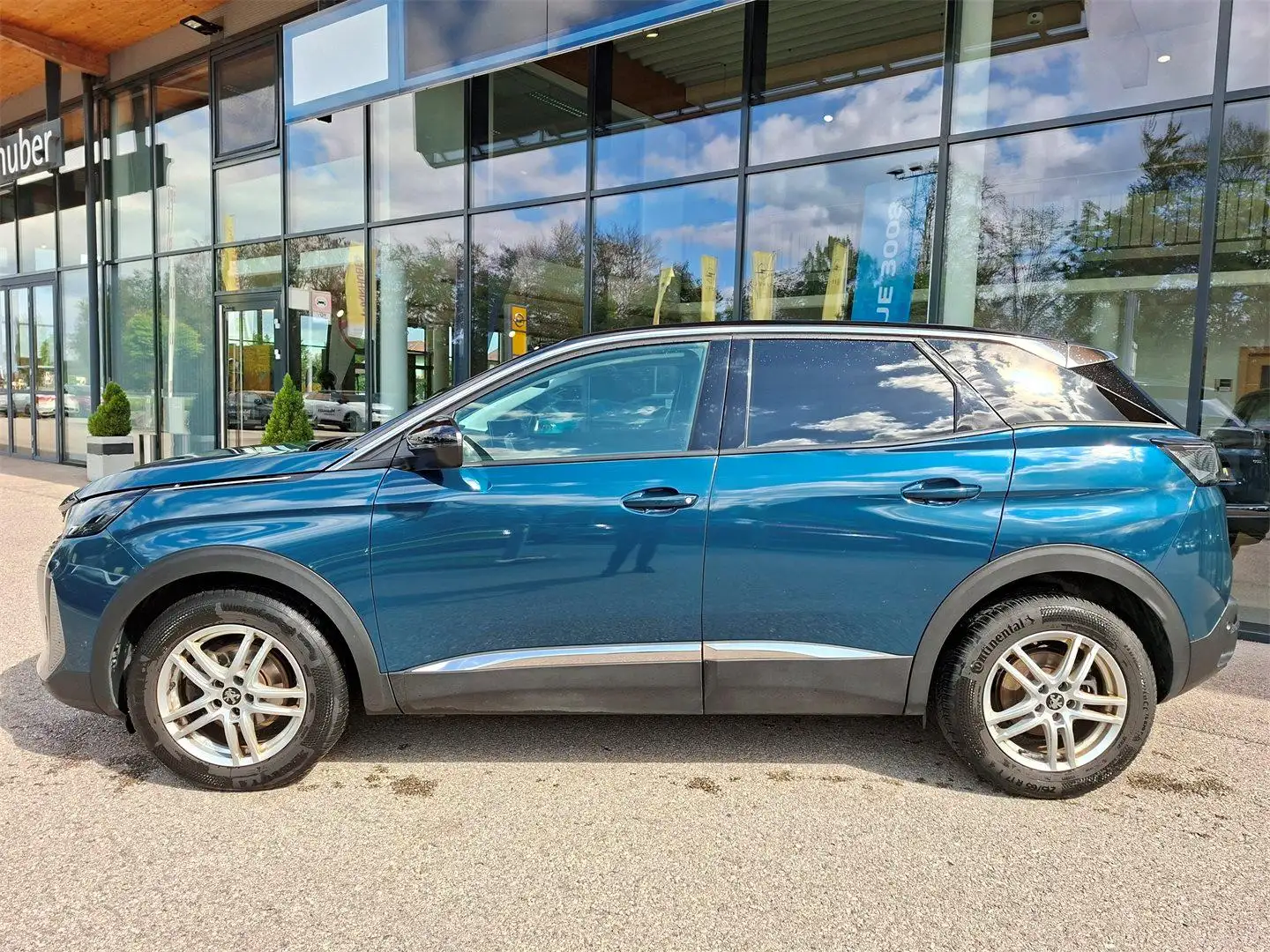 Peugeot 3008 PureTech 130 EAT8 Allure Pack Blau - 2