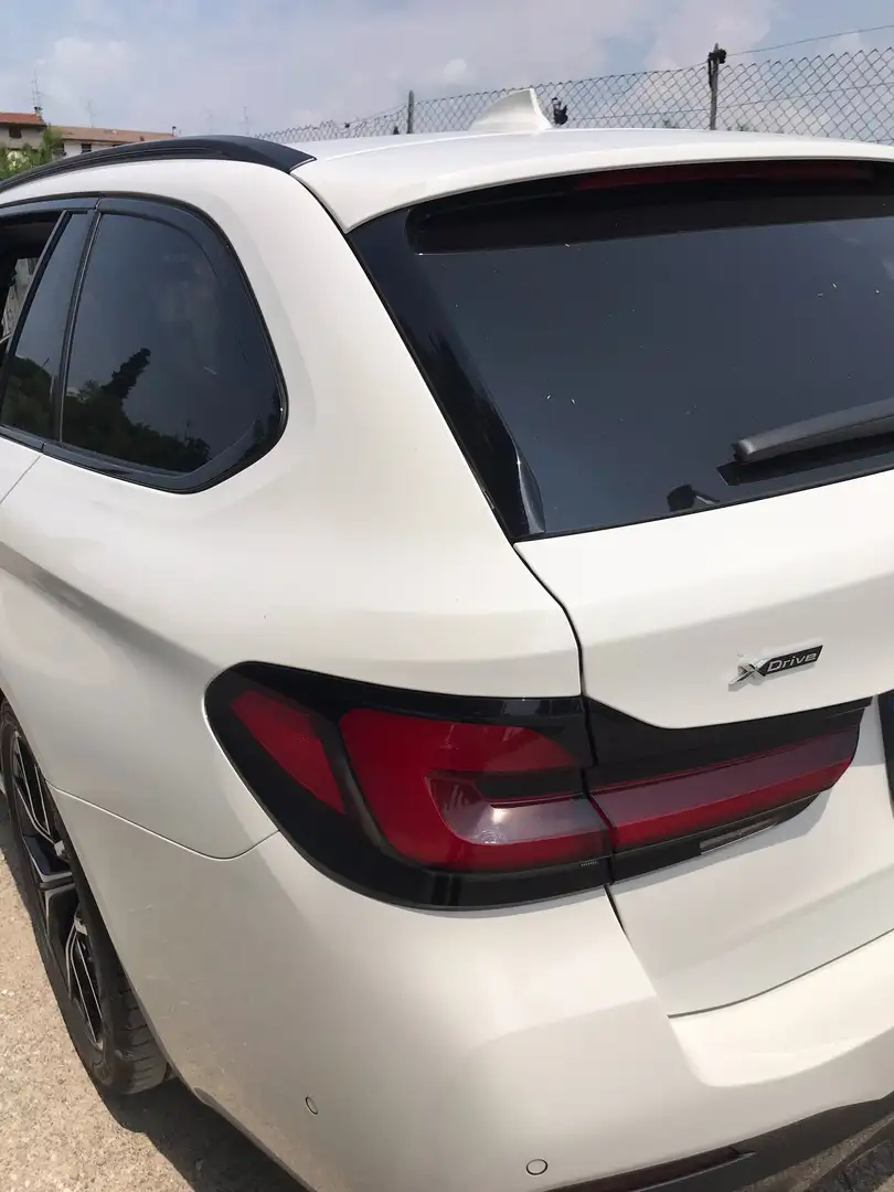 BMW 520 520d xDrive Touring Aut. M Sport Edition Weiß - 2