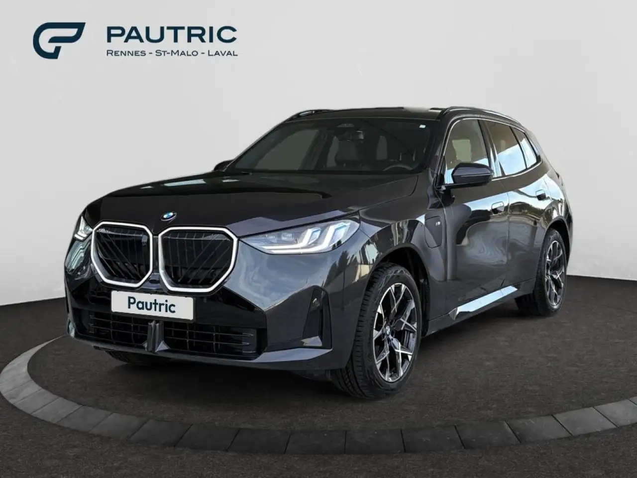 BMW X3 xDrive30e 299ch M Sport — photo 1 of 20