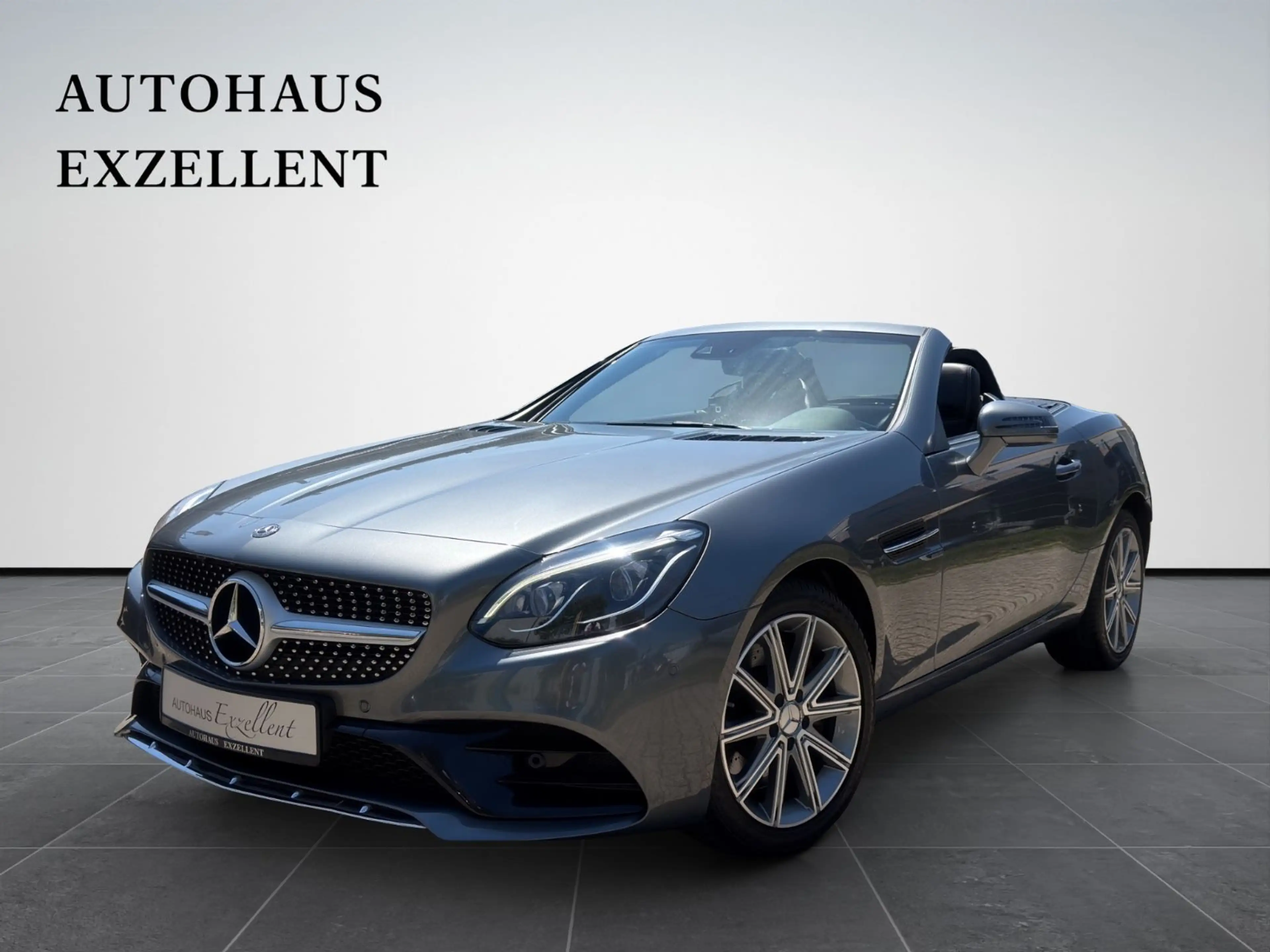 Mercedes-Benz SLC 180 AMG Line*LED*LEDER*NAVI*PDC*ALU*PANO*
