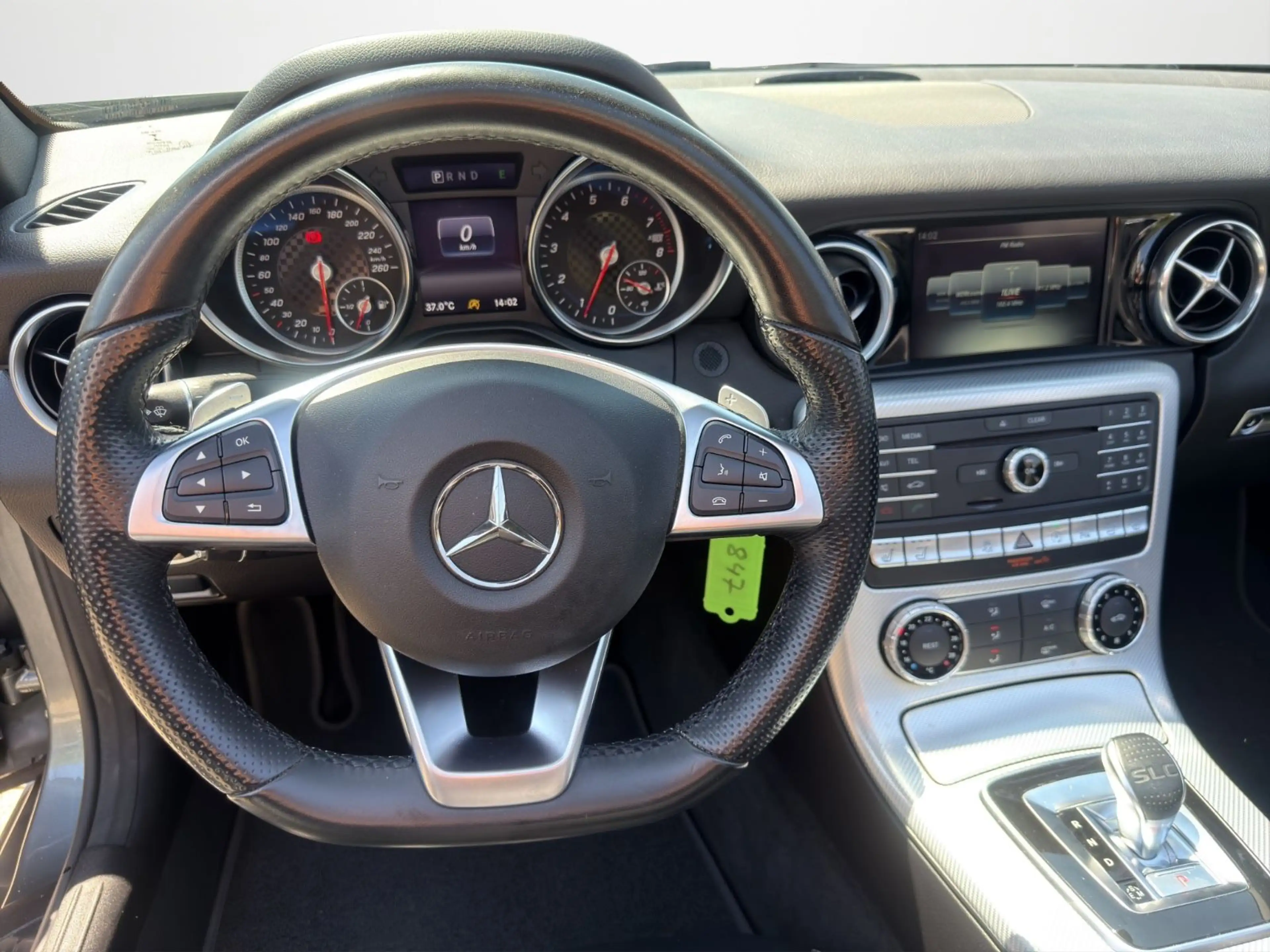 Mercedes-Benz SLC 180 AMG Line*LED*LEDER*NAVI*PDC*ALU*PANO* — photo 14