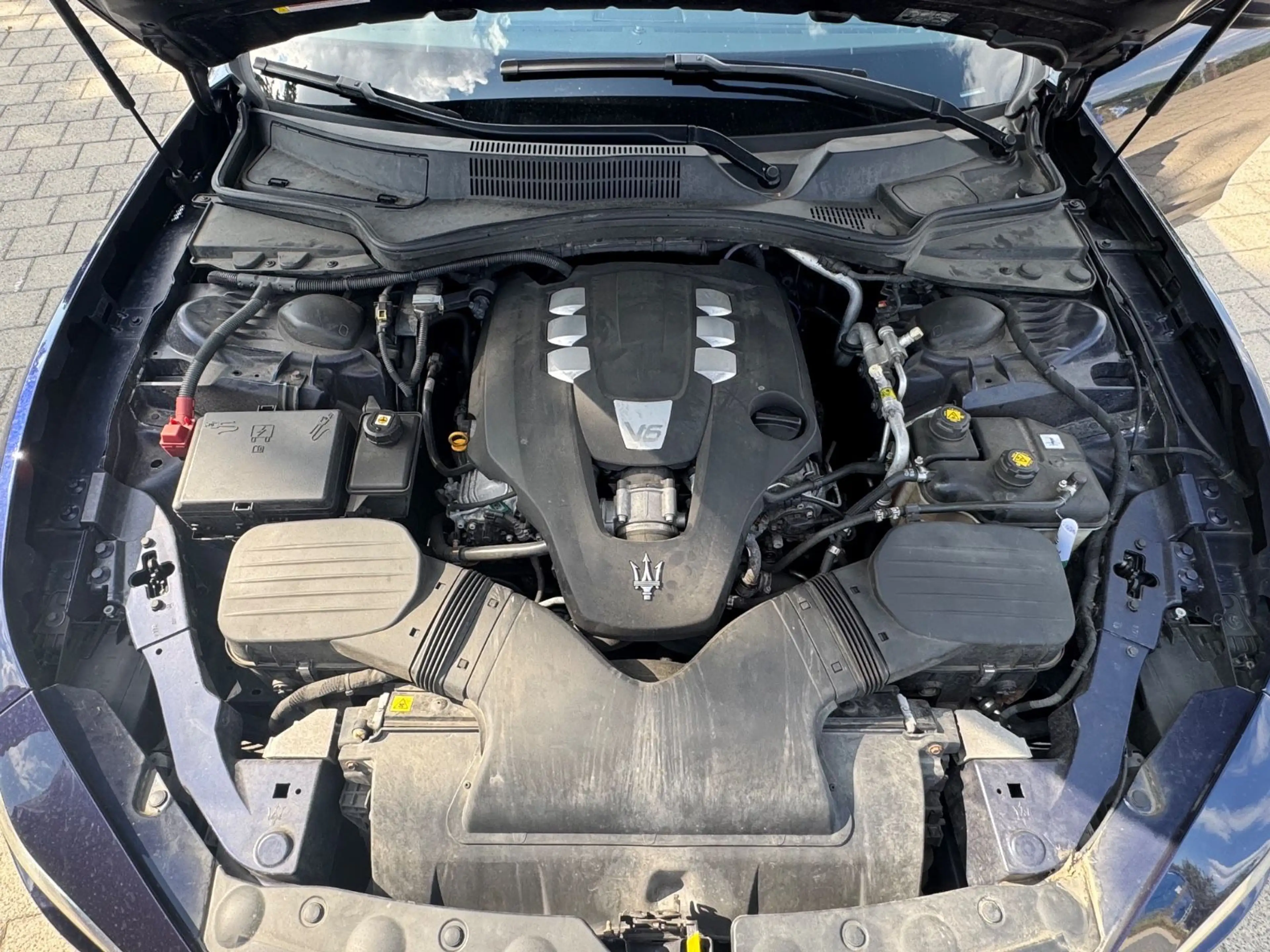 Maserati Ghibli 3.0 V6 Automatik — photo 15