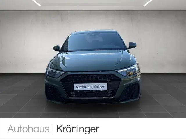 Audi A1 view 5