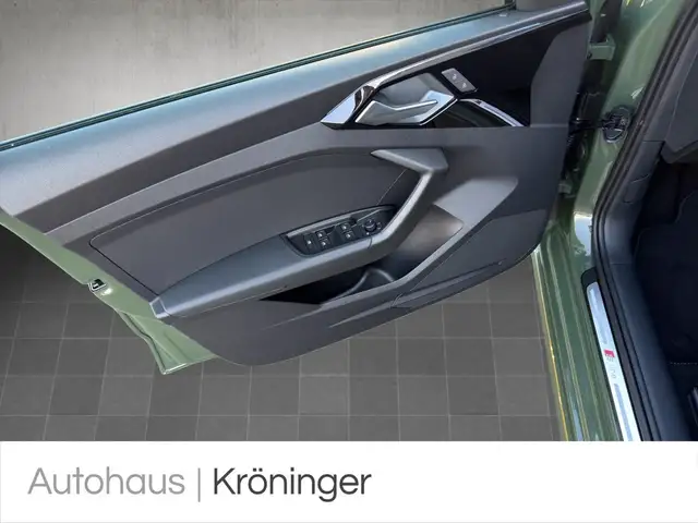 Audi A1 view 8