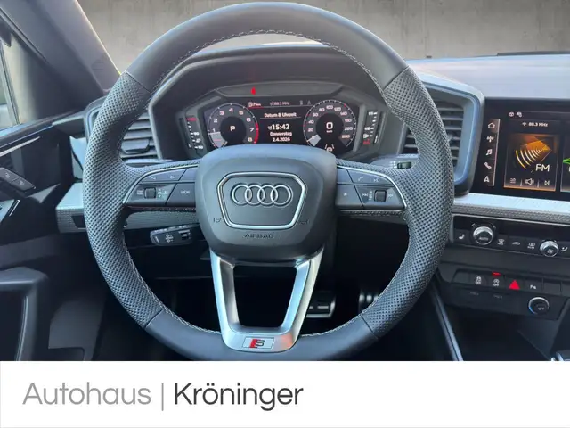 Audi A1 view 11