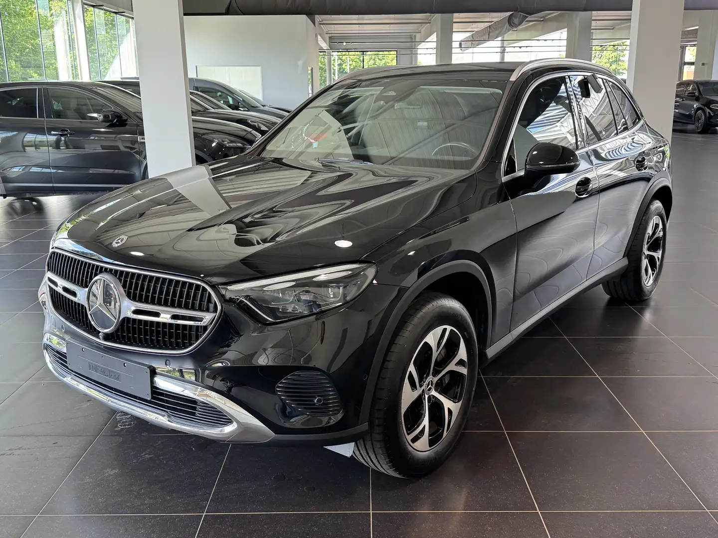 Mercedes-Benz GLC 300 e 4M Avantgarde 360 Camera, Trekhaak, Distronic - 1