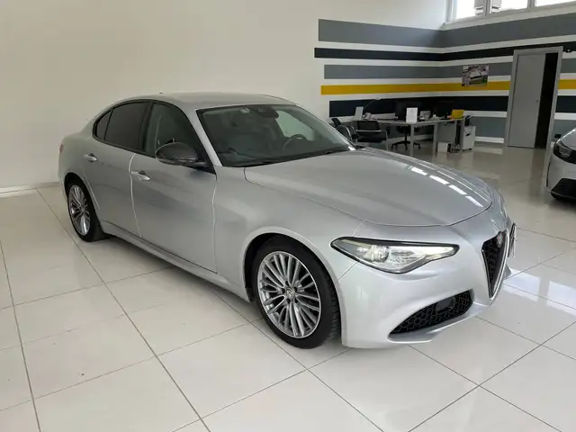 Alfa Romeo Giulia Giulia 2016 2.2 t Super 150cv auto