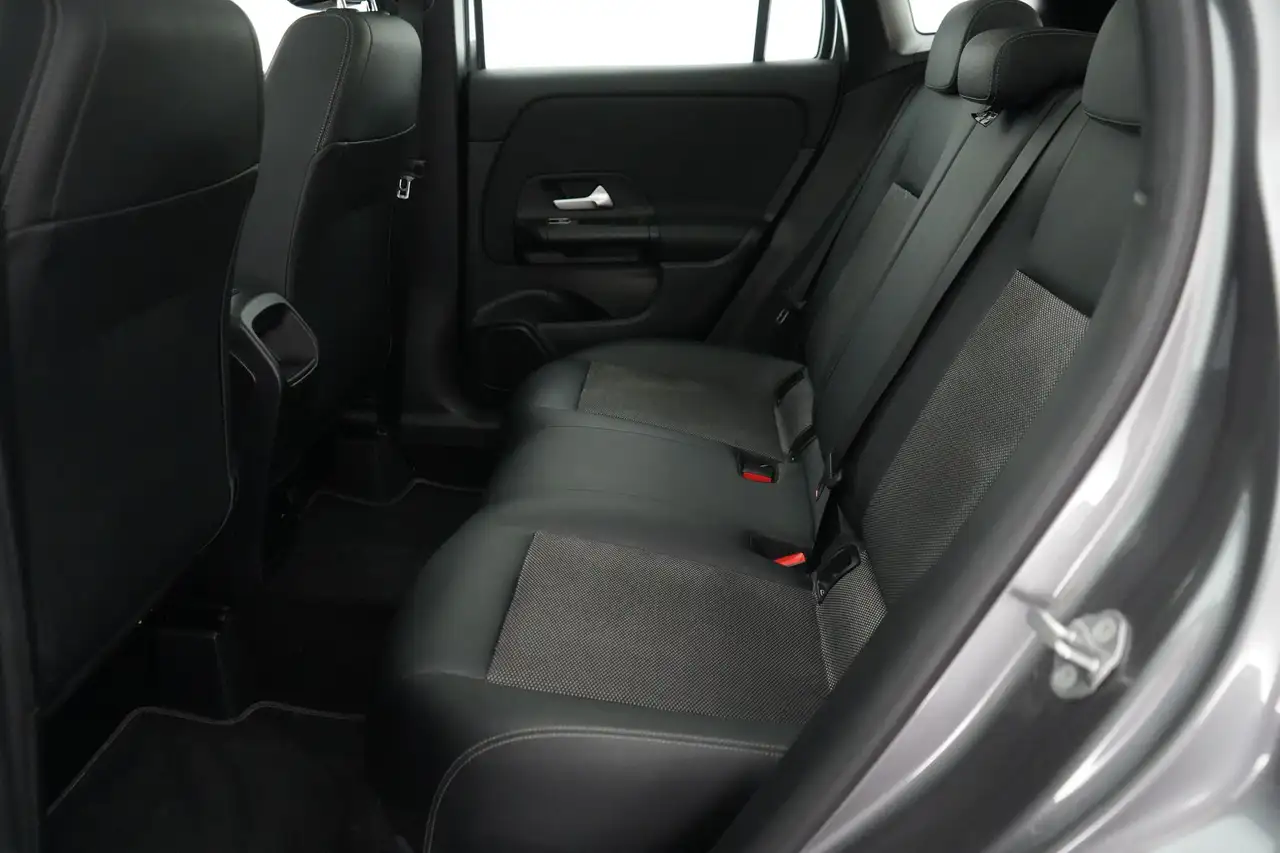 Mercedes-Benz GLA Class 180dA Business Solution LEDER/STOF LED GPS P, миниатюра 20