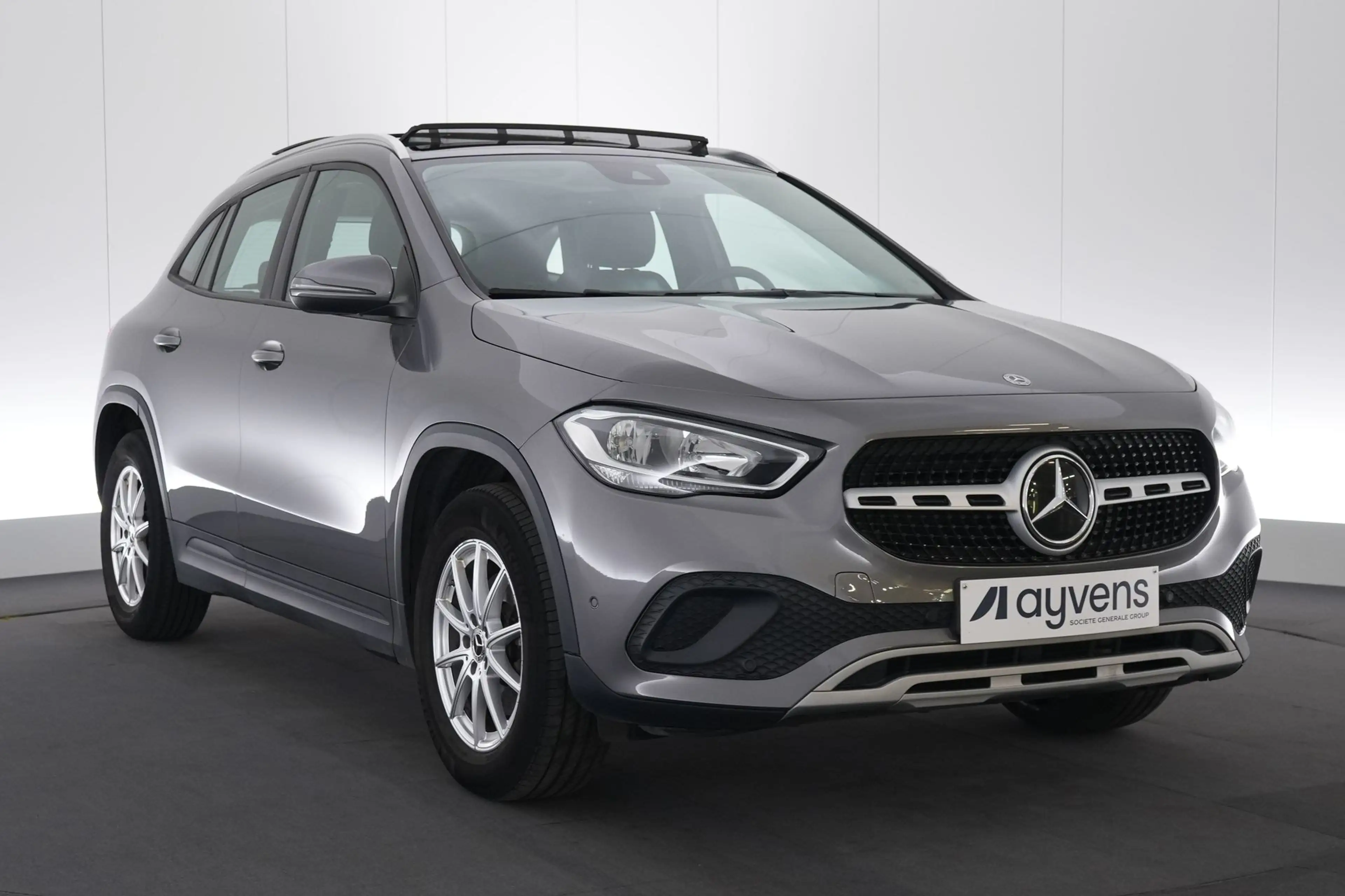 Mercedes-Benz GLA 180 Class 180dA Business Solution LEDER/STOF LED GPS P — photo 3