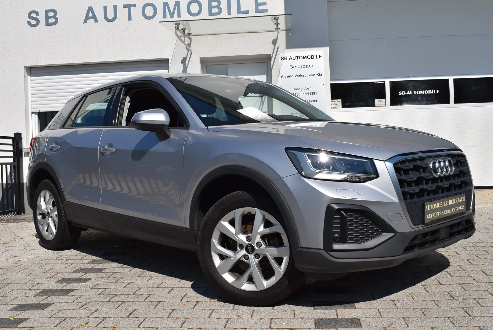 Audi Q2 30 TFSI Navi/PDC/WinterP/Led/ALU Gris - 1