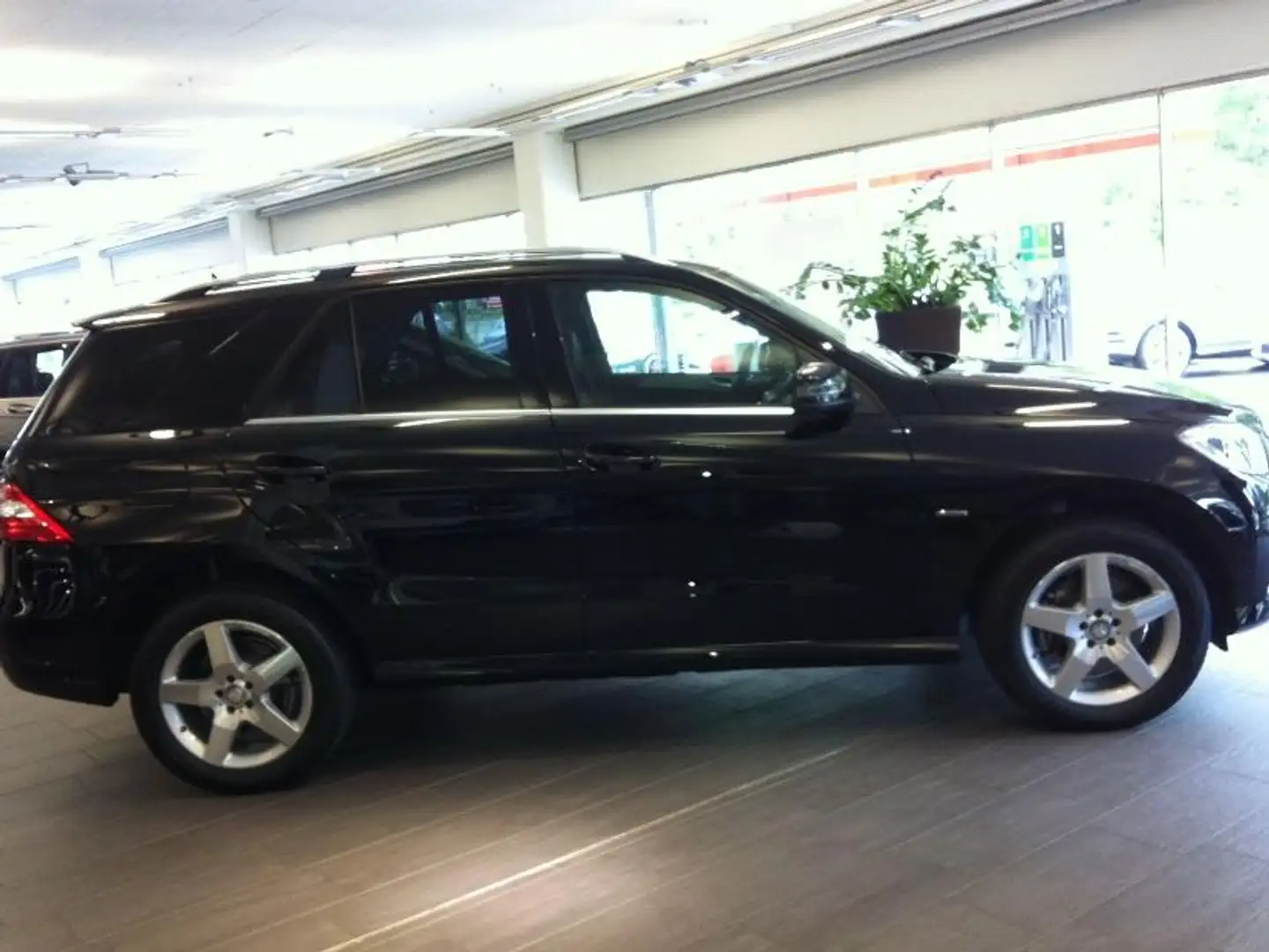 Mercedes-Benz ML 350 ML 350 BlueTEC 4MATIC. Schwarz - 1