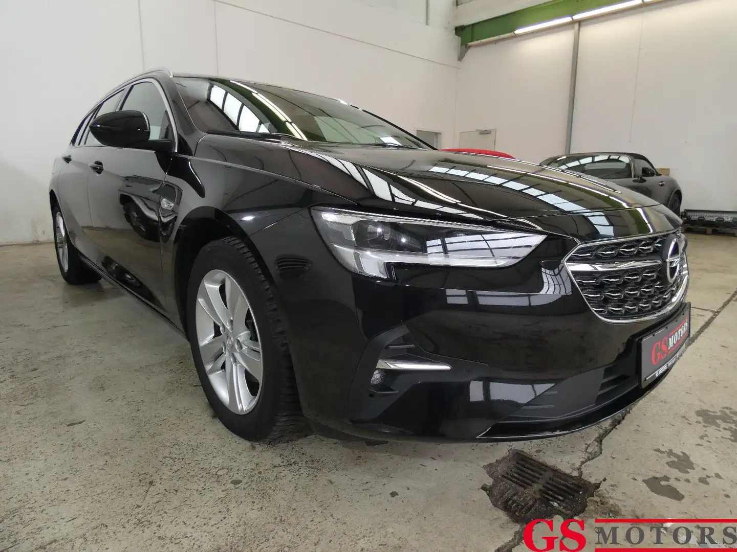 Opel Insignia 2.0 TURBO ST ELEGANCE*LED*NAVI*CARPLAY Noir - 1