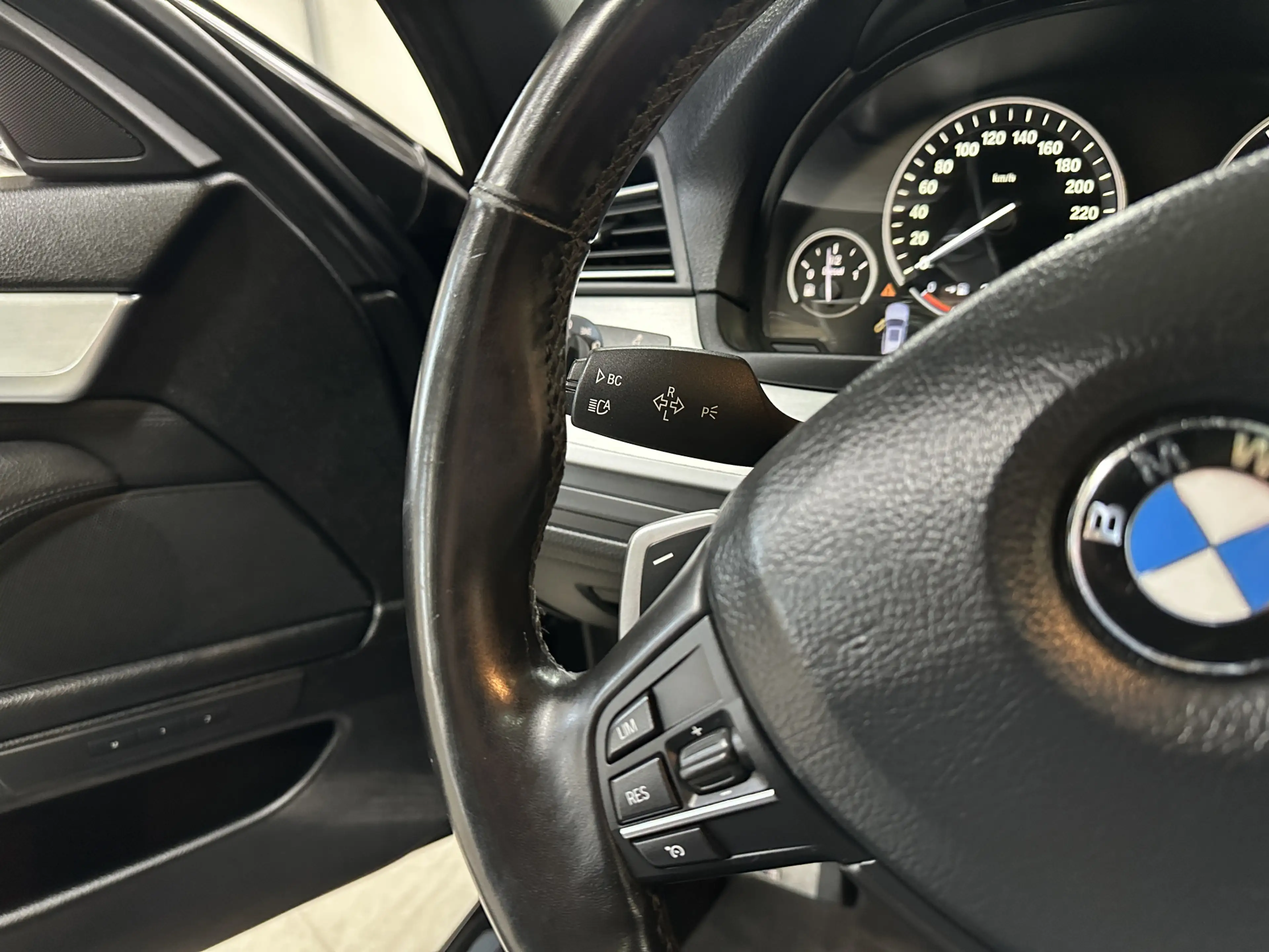 BMW M550 5 Serie Touring M550xd 381pk | Pano | Head-up | Tr — photo 14