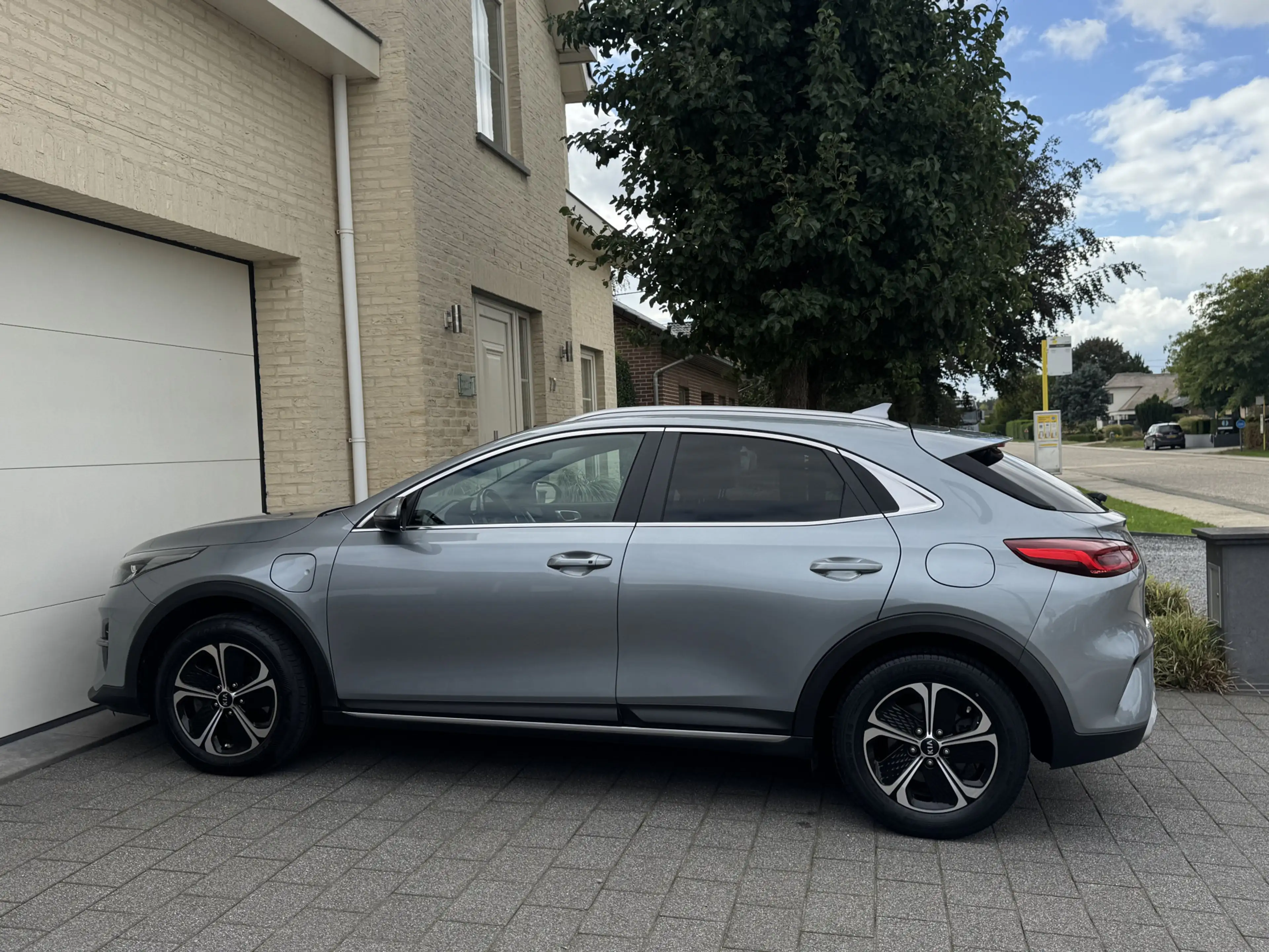 Kia XCeed 1.6 GDi PHEV DynamicLine Navi Leder Carplay Camera — photo 15
