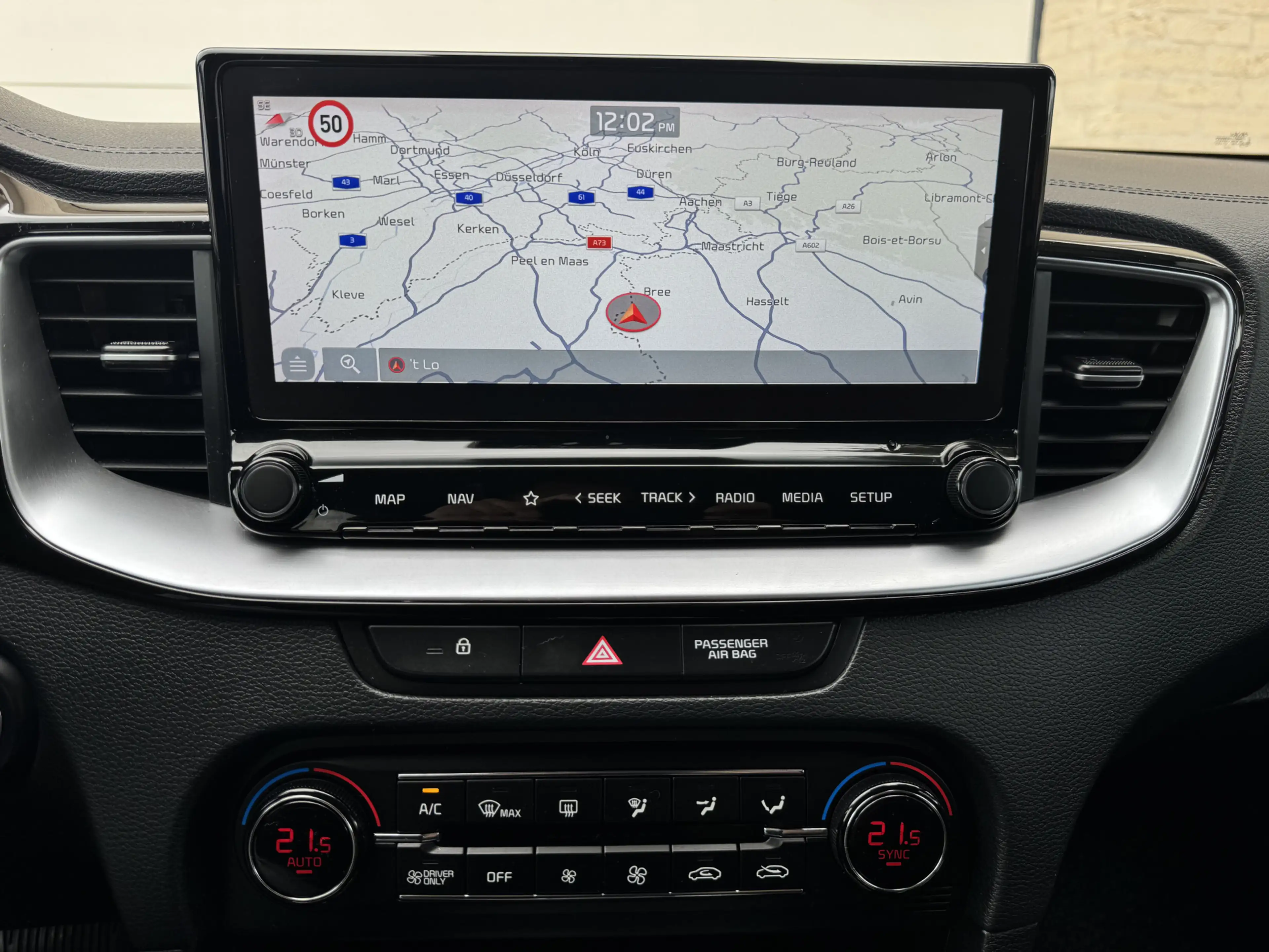 Kia XCeed 1.6 GDi PHEV DynamicLine Navi Leder Carplay Camera — photo 8