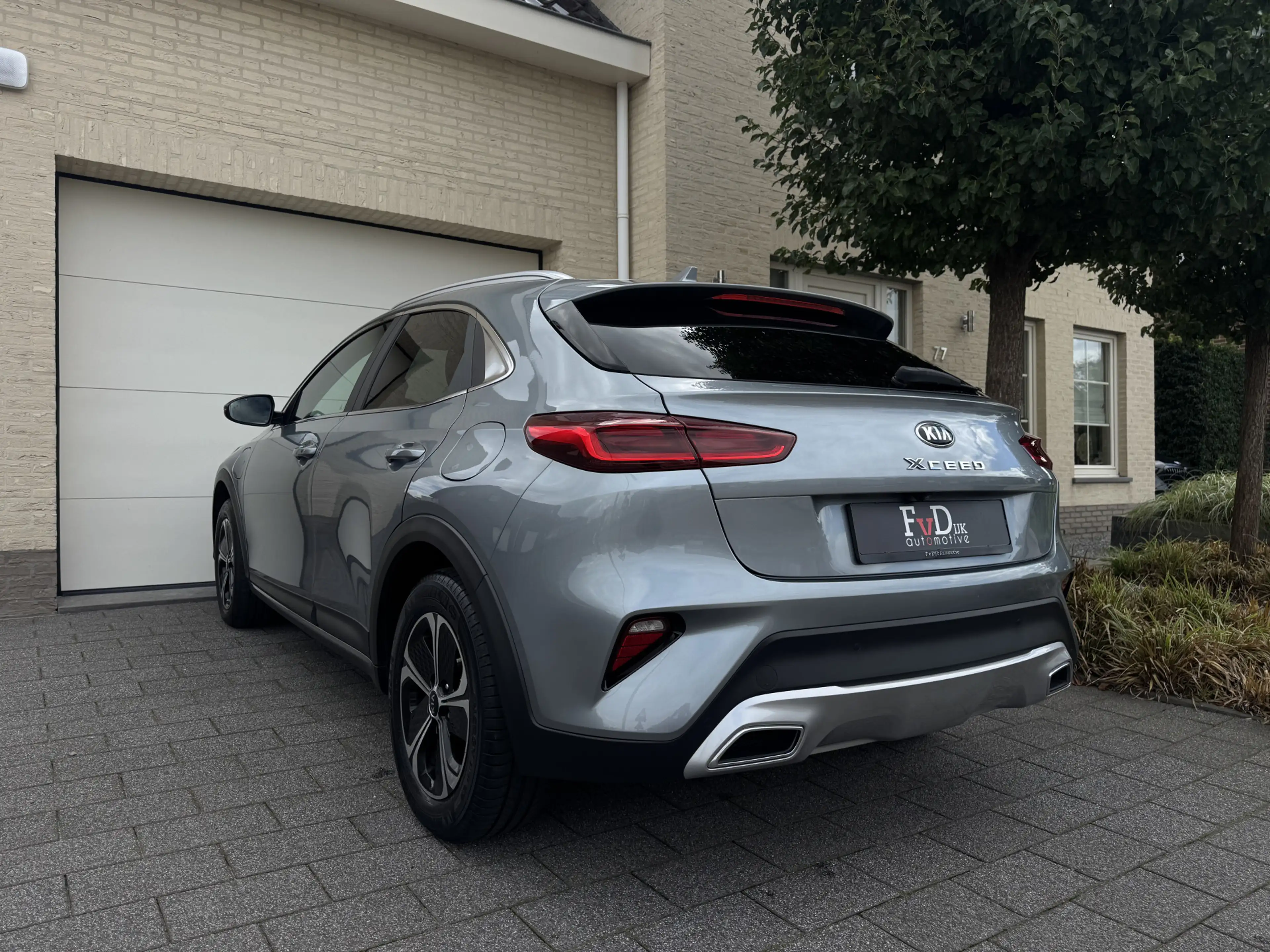 Kia XCeed 1.6 GDi PHEV DynamicLine Navi Leder Carplay Camera — photo 3