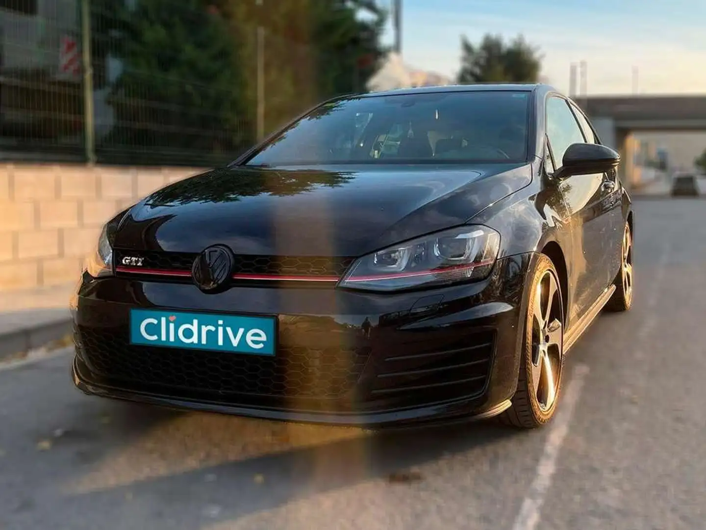 Volkswagen Golf GTI 2.0 TSI Negro - 2