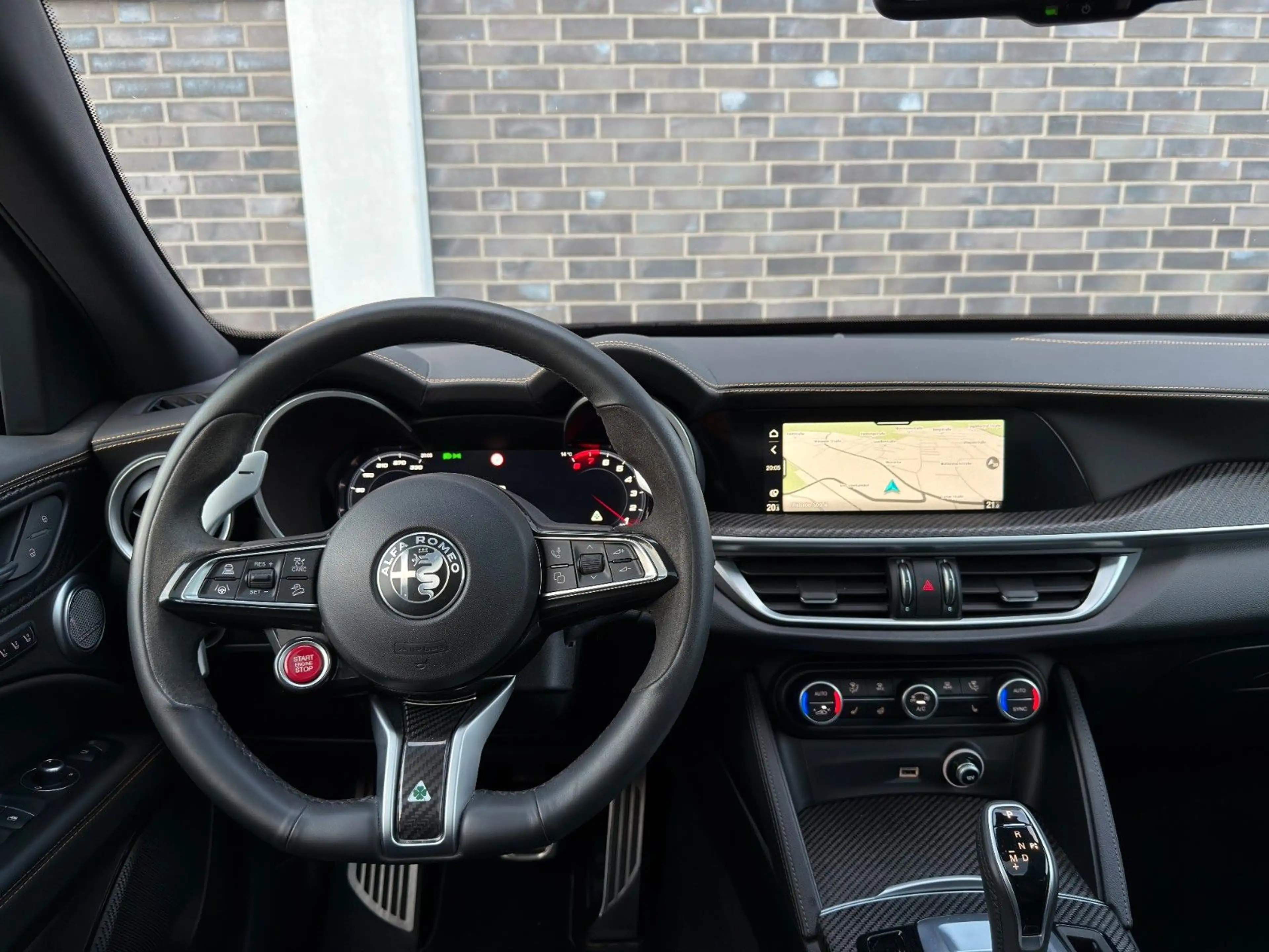 Alfa Romeo Stelvio Quadrifoglio 1 of 100 Anniversario — photo 14