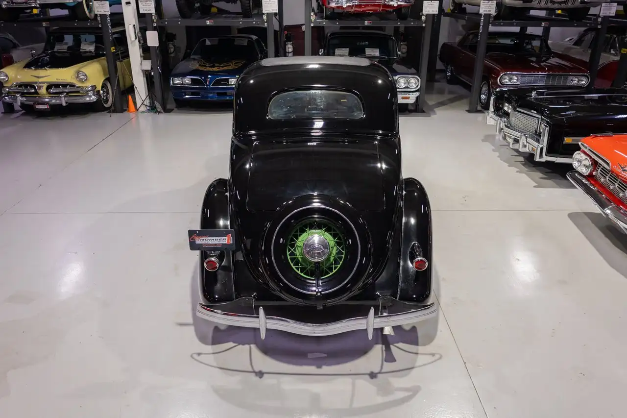 Ford De Luxe 5-Window Coupe, foto 12