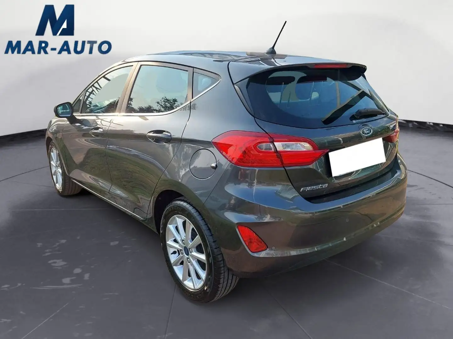 Ford Fiesta 1.0 Ecoboost 5 porte Titanium Gris - 2