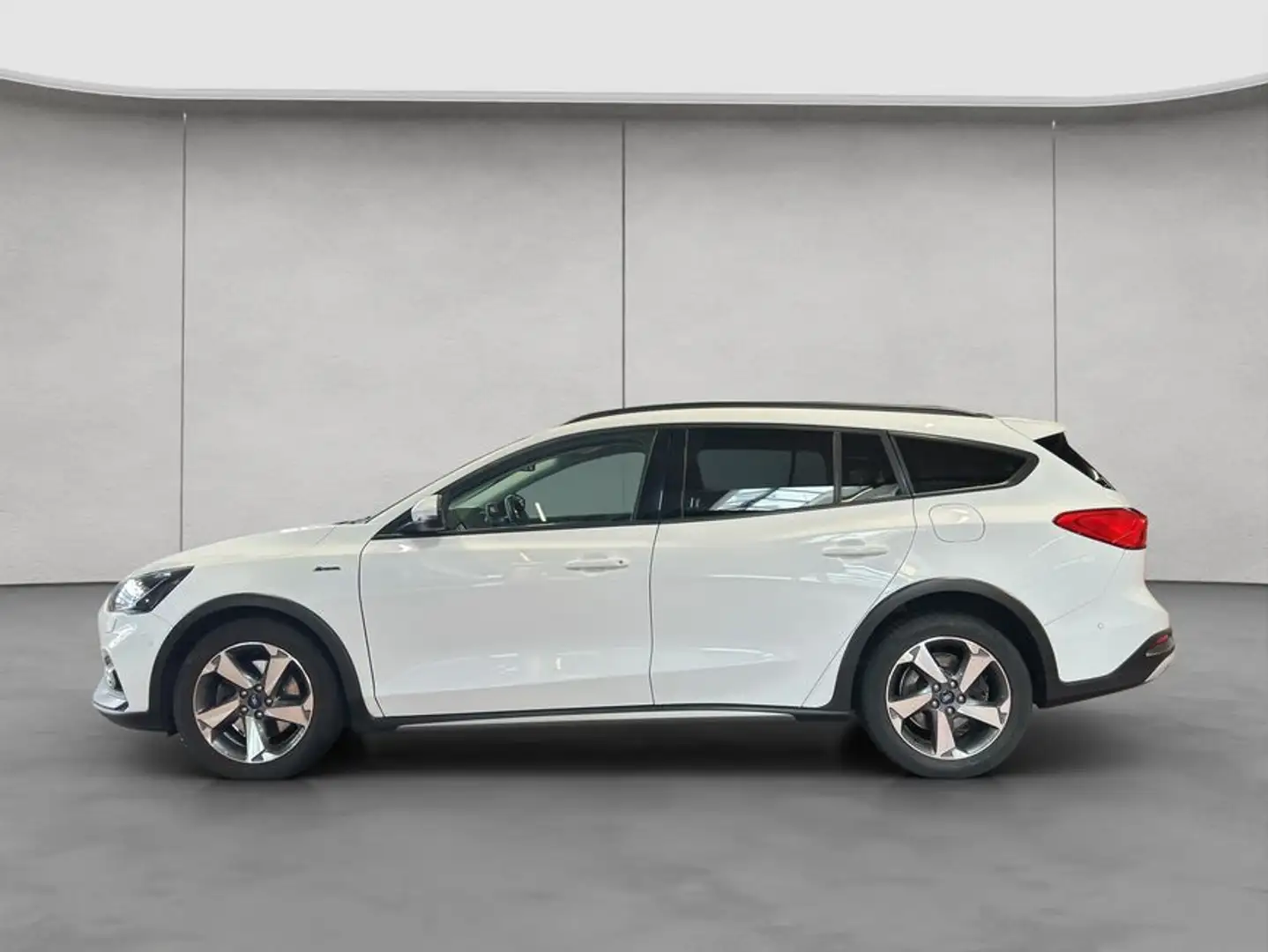 Ford Focus Turnier 1.5 EcoBoost Pano Bianco - 2