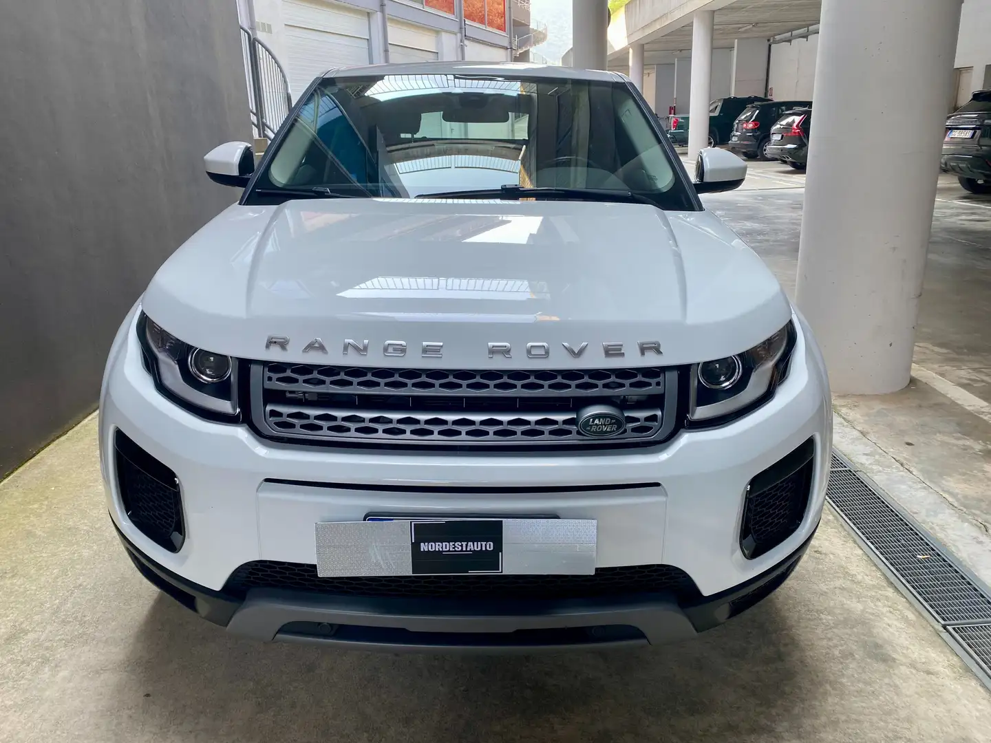 Land Rover Range Rover Evoque 2.0td4 Pure Business Premium 150cv Autom NAZIONALE Blanc - 2