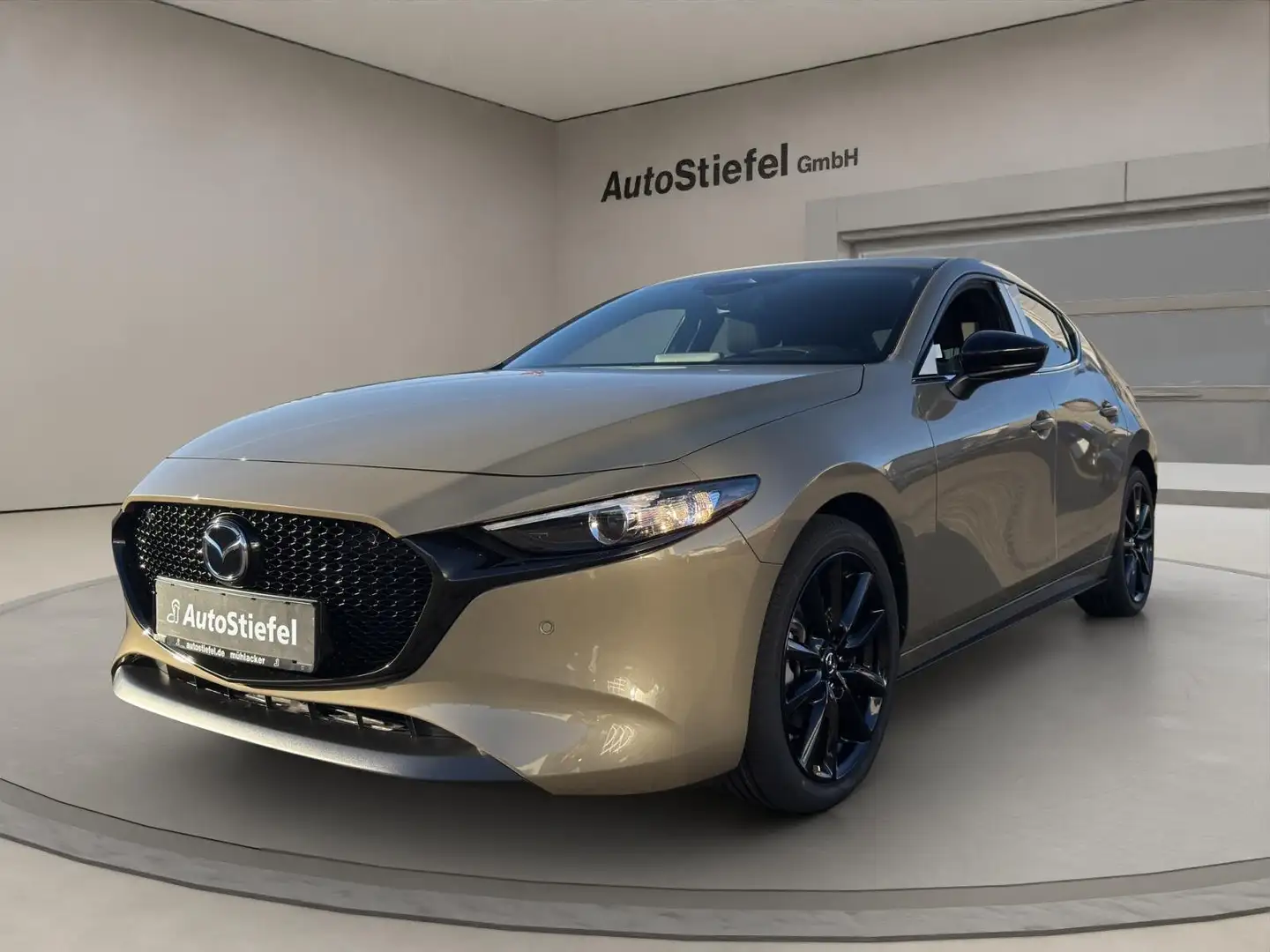 Mazda 3 HOMURA 140 PS 6MT FWD Braun - 1