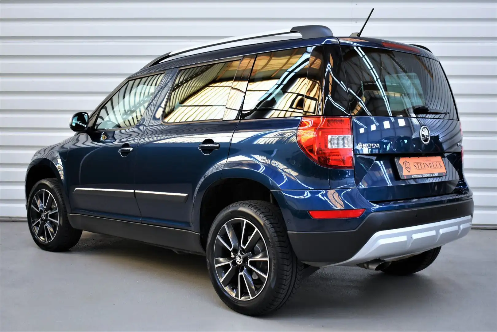 Skoda Yeti Outdoor+1.Hand+Kamera+Navi+Bi-Xenon+28.500 Azul - 2