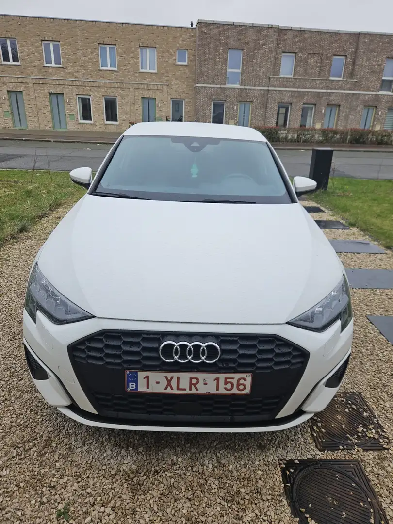 Audi A3 35 TFSI CARPLAY - sportback Wit - 1