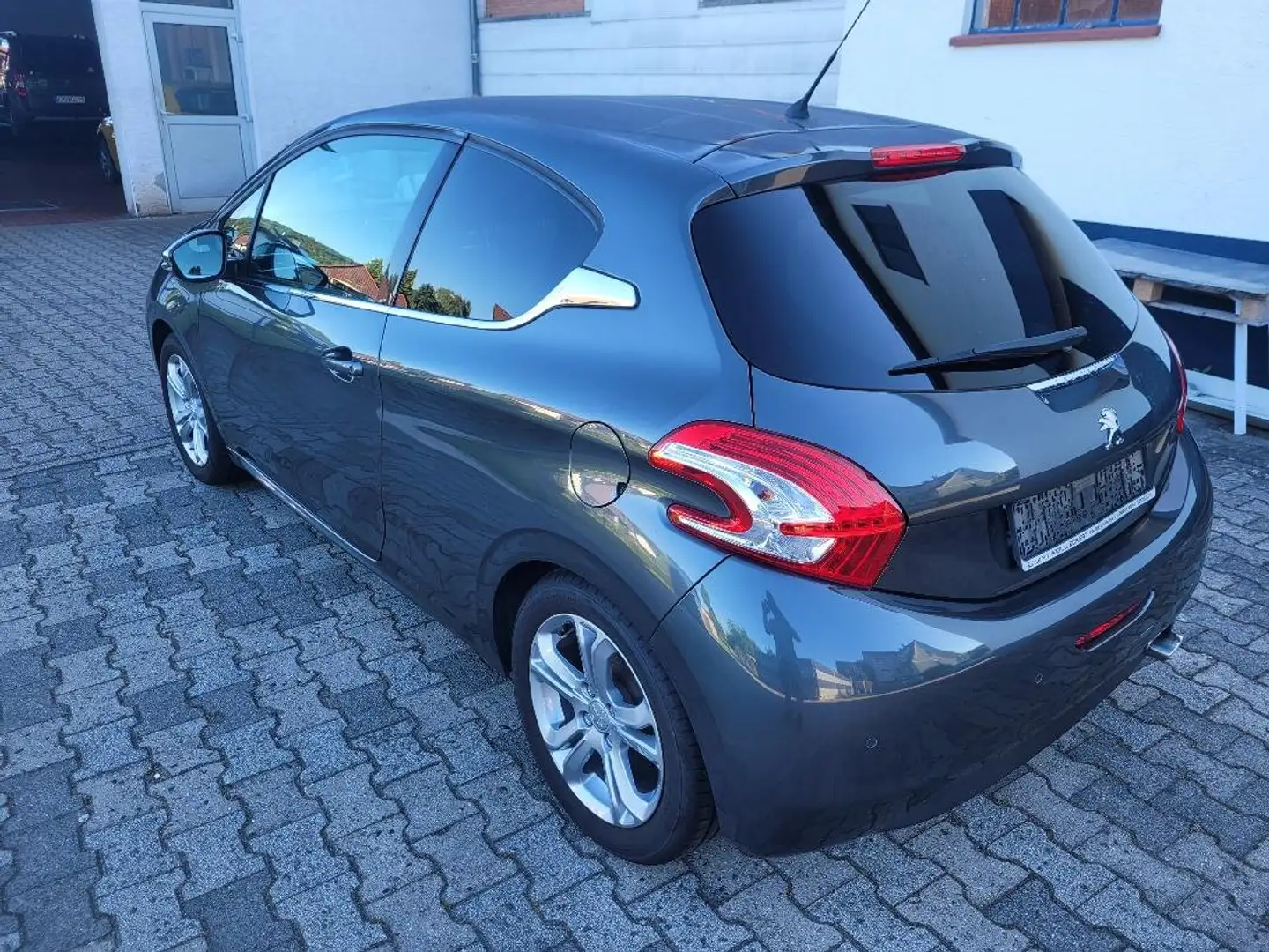 Peugeot 208 Allure 82,Klima,EPH,Winterräder Grau - 2