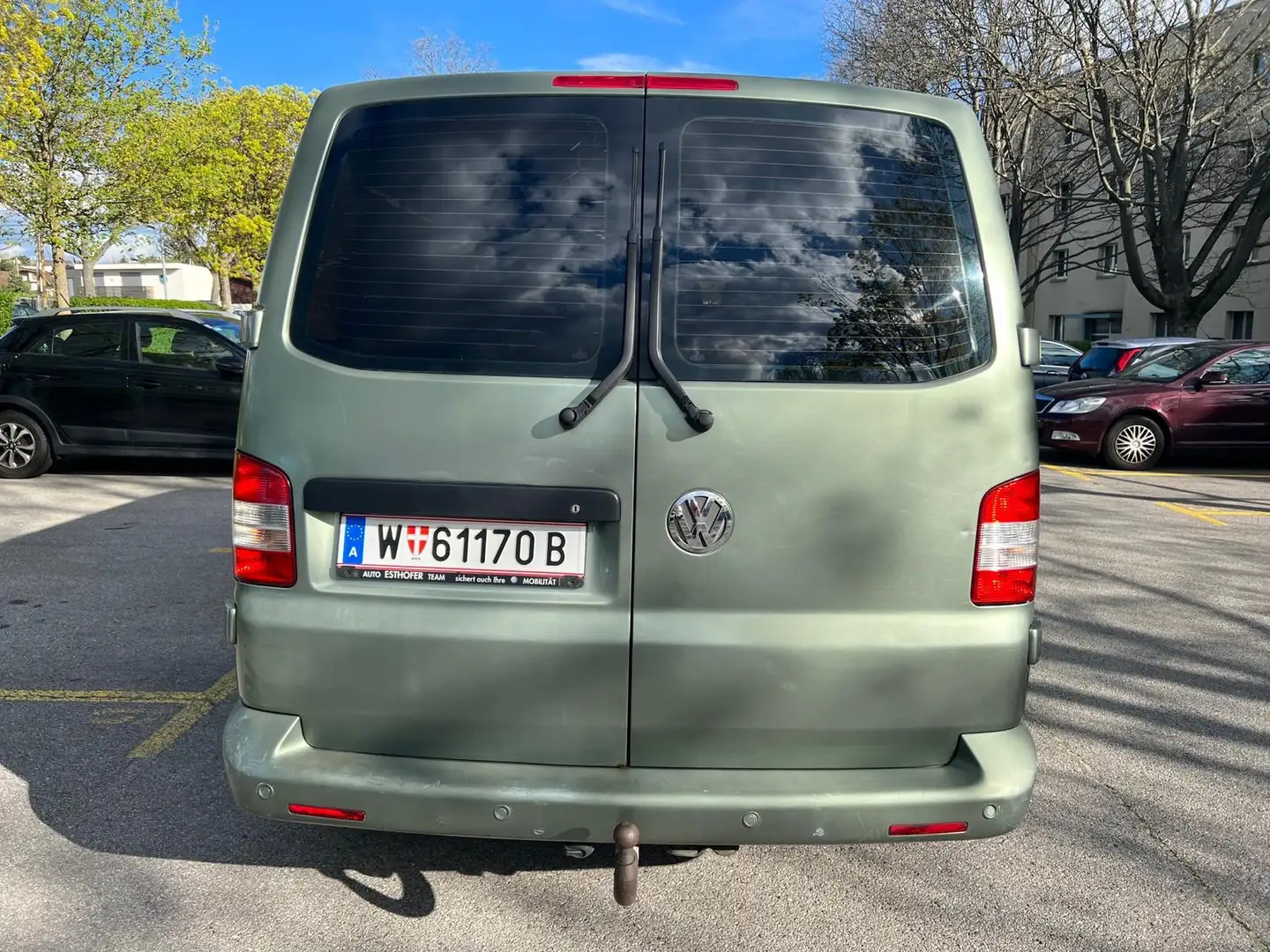 Volkswagen T5 zelena - 2