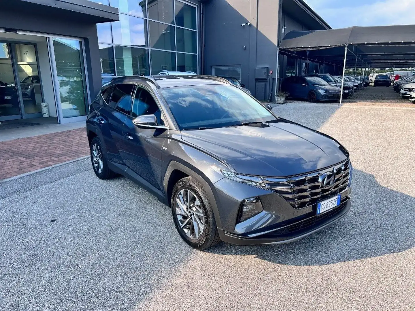 Hyundai TUCSON 1.6 T-GDI 48V XLine Gris - 2