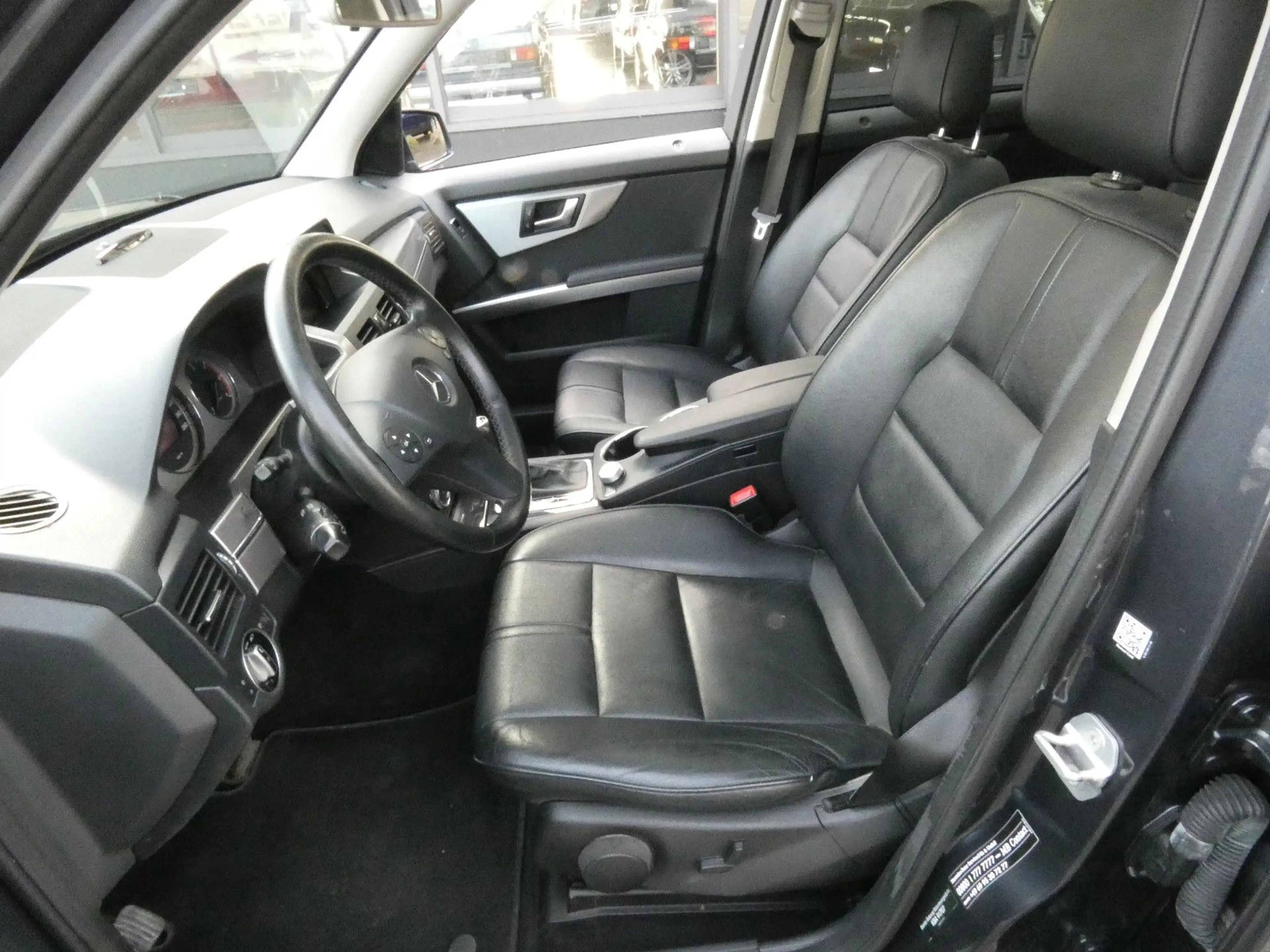 Mercedes-Benz GLK 250 CDI 4M*Sportpaket*Pano*Leder*AHK*20-Zoll — photo 8
