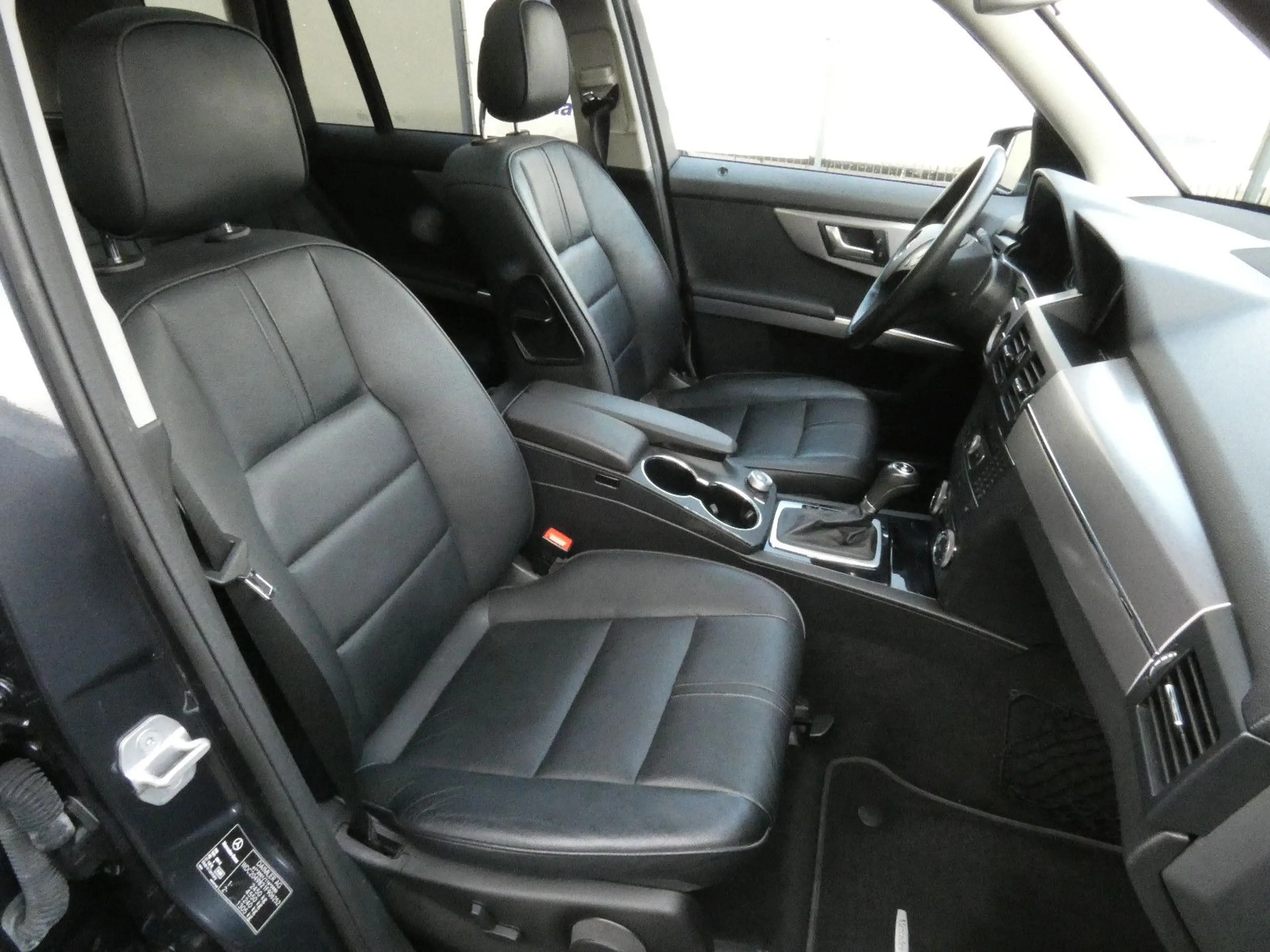 Mercedes-Benz GLK 250 CDI 4M*Sportpaket*Pano*Leder*AHK*20-Zoll — photo 9