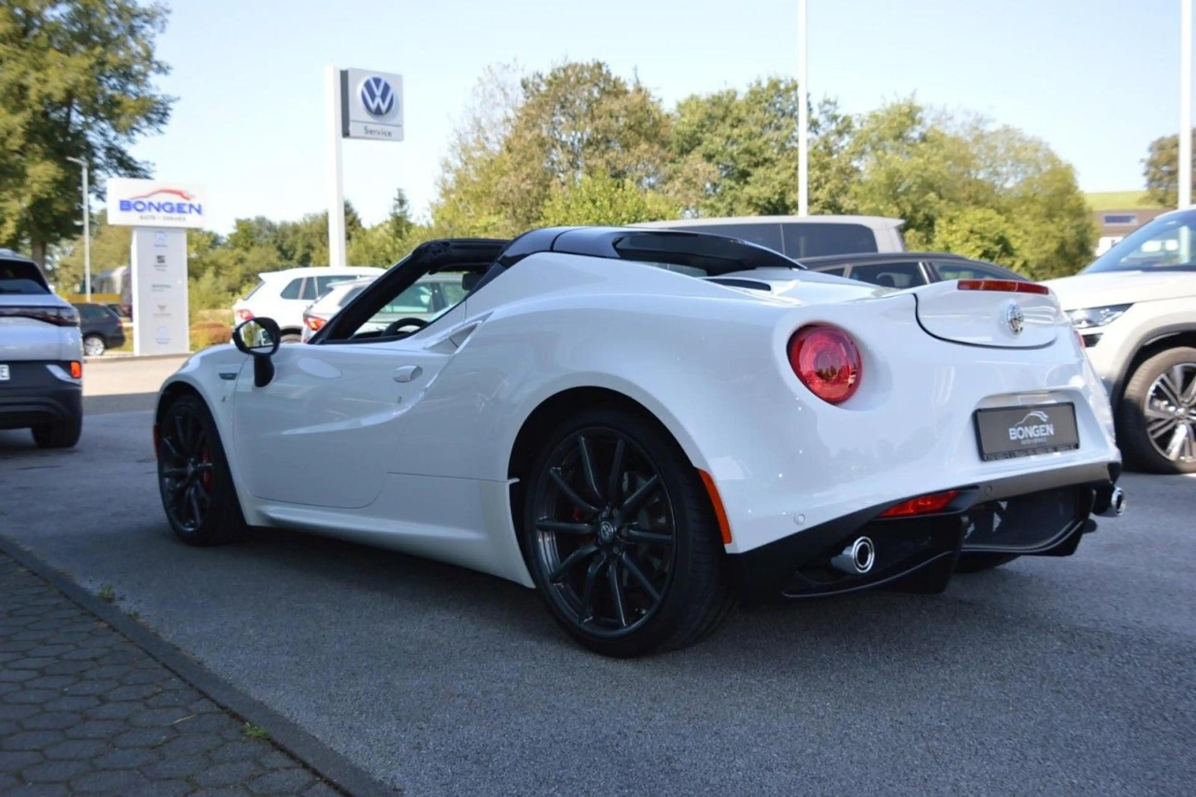 Alfa Romeo 4C Spider Vollausstattung Leder Carbon Klima Xenon — photo 7