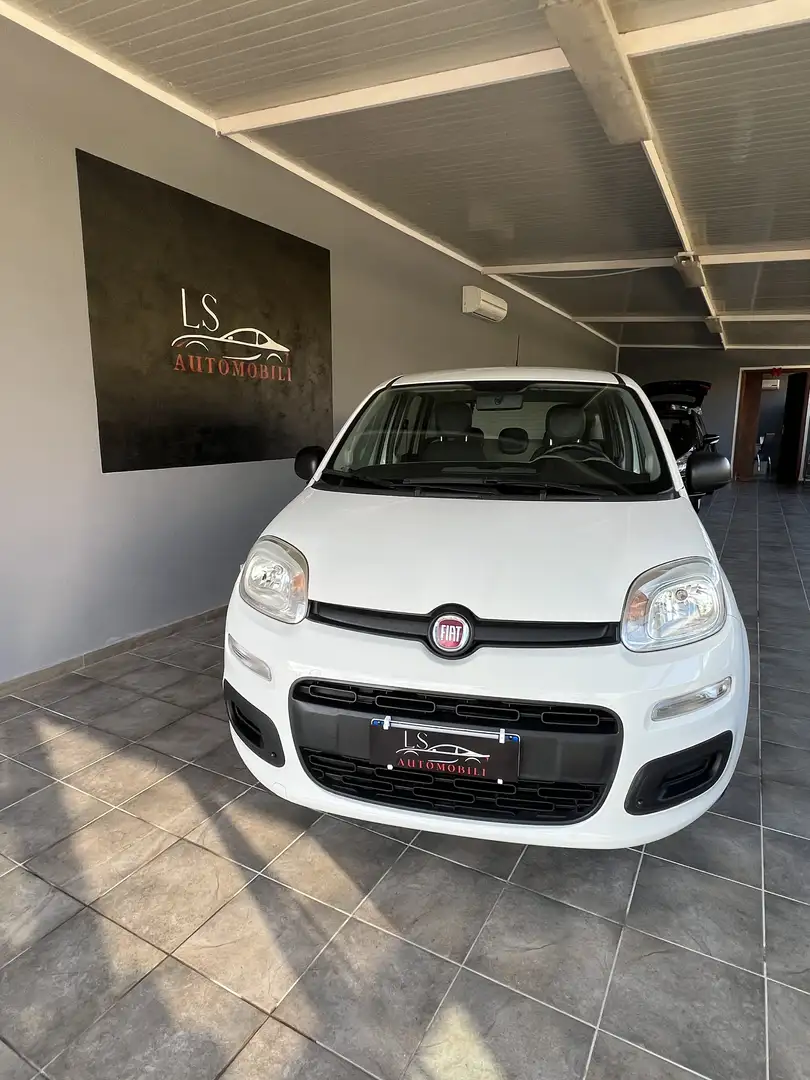 Fiat Panda 1.2 Lounge 69cv E6 Blanc - 2