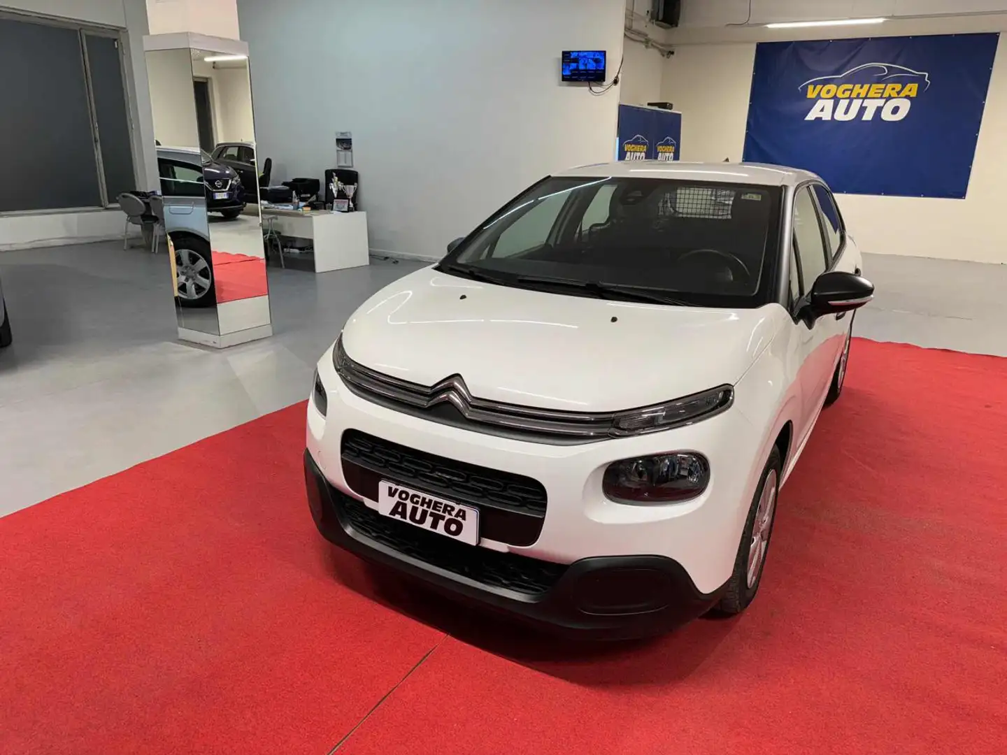 Citroen C3 BlueHDi 100 S&S Van Live Bianco - 2