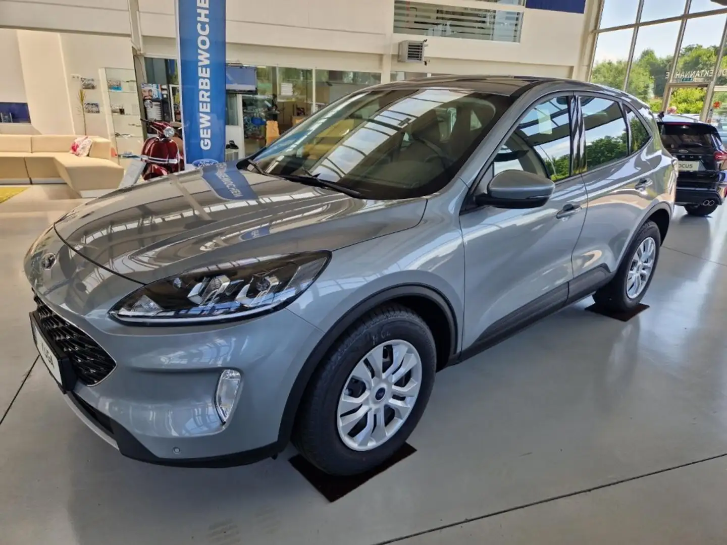 Ford Kuga Cool & Connect 1,5 Ecoblue Silber - 2