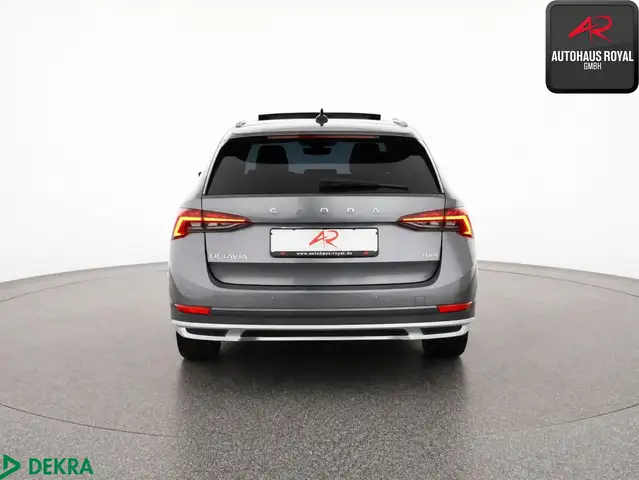 Skoda Octavia view 4