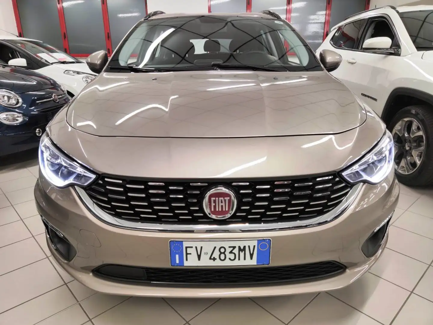 Fiat Tipo 1.4 T-Jet 120cv GPL SW Lounge "SUPER PROMO" Oro - 2