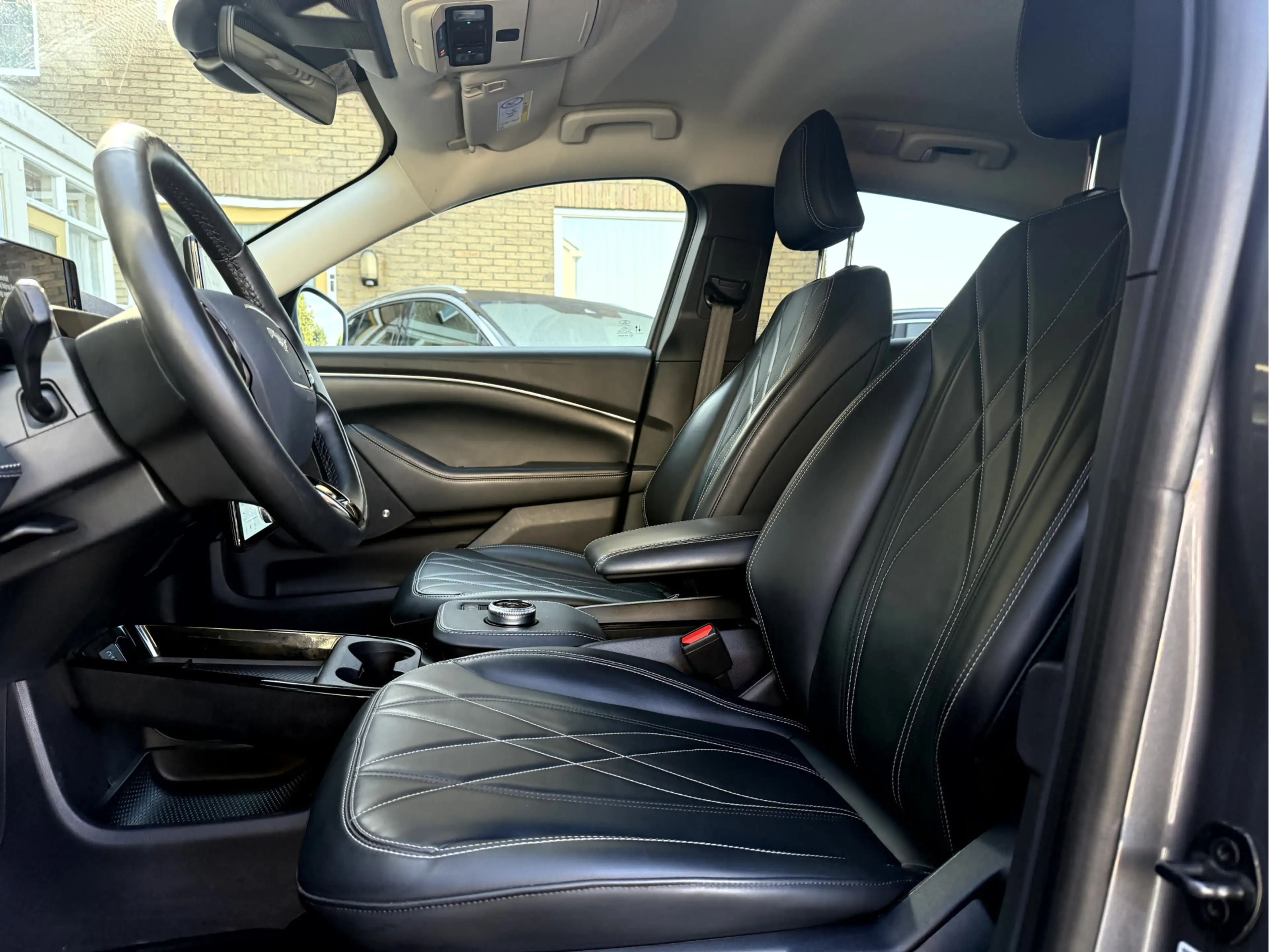 Ford Mustang Mach-E RWD 75 kWh Stoel/Stuurverwarming , 360 camera, B&O — photo 4