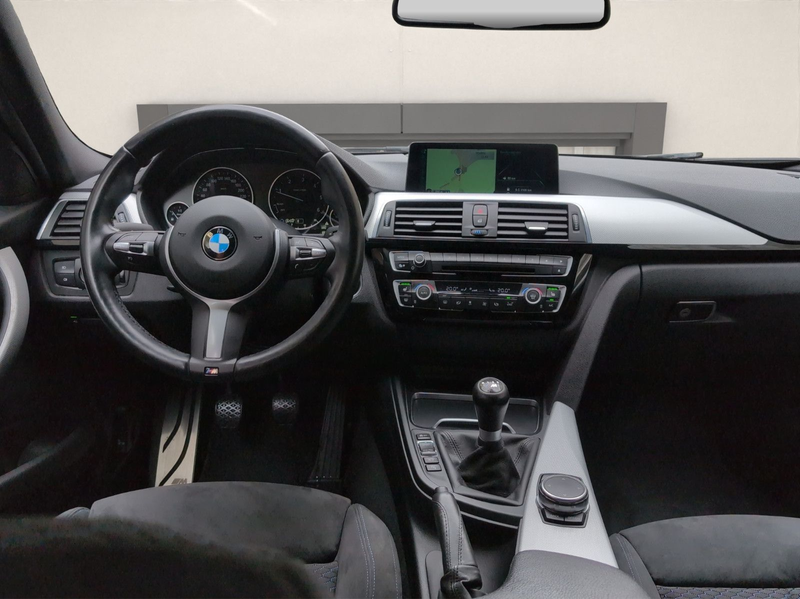 BMW 320 d xDrive Touring M Sport M Paket Individual — photo 10