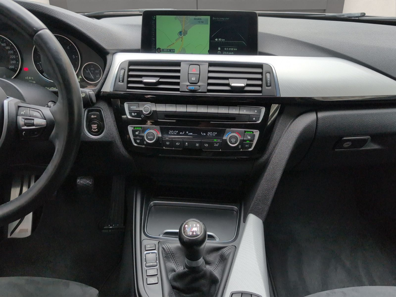 BMW 320 d xDrive Touring M Sport M Paket Individual — photo 11
