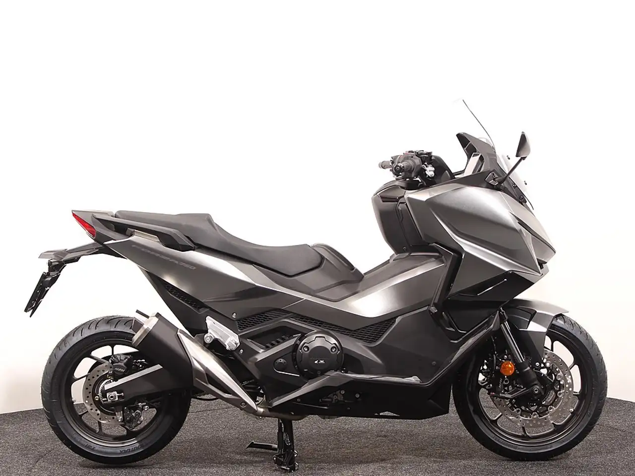 Honda Forza 750