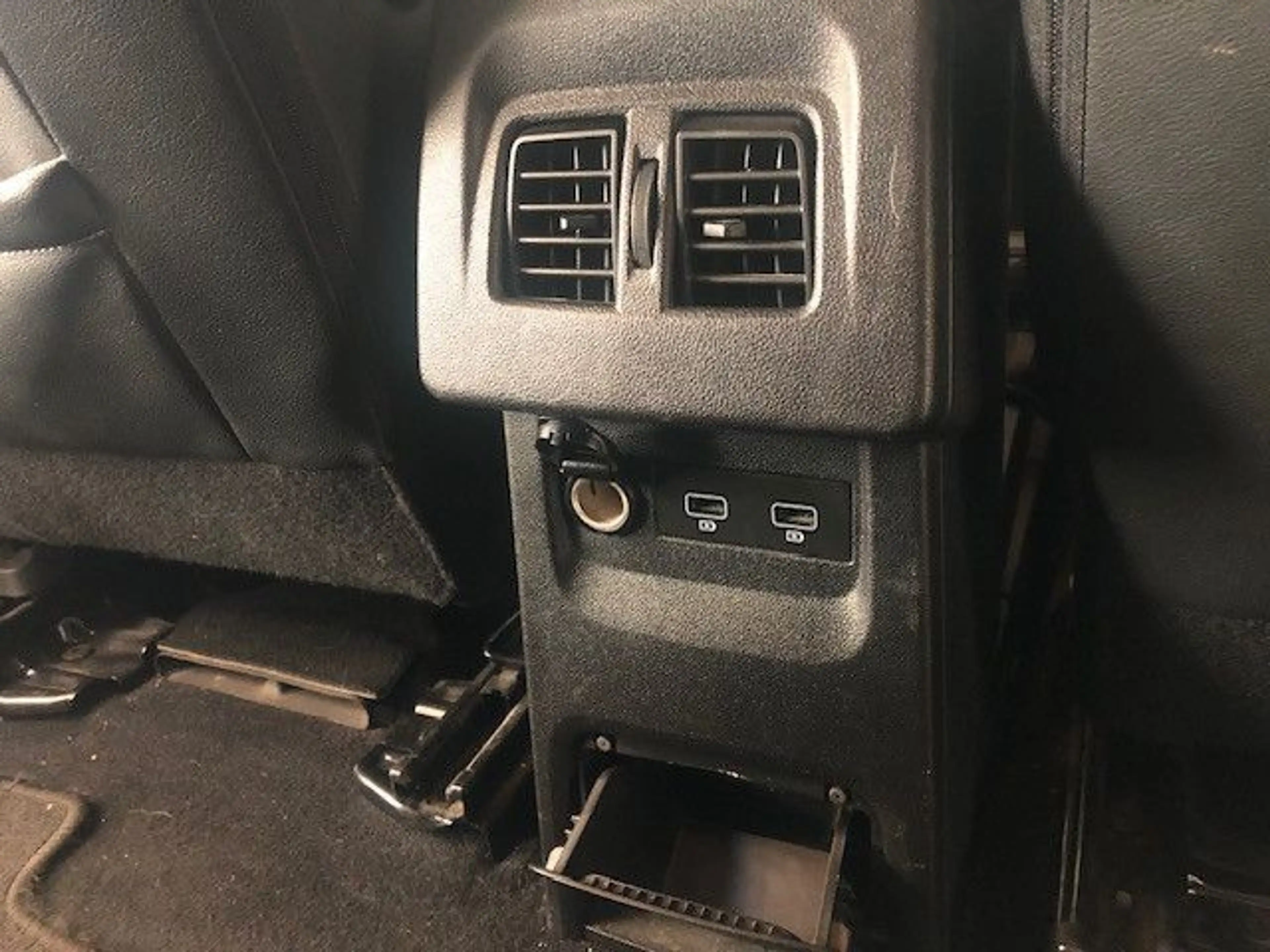 Renault Kangoo III Intens 130 TCe — photo 12