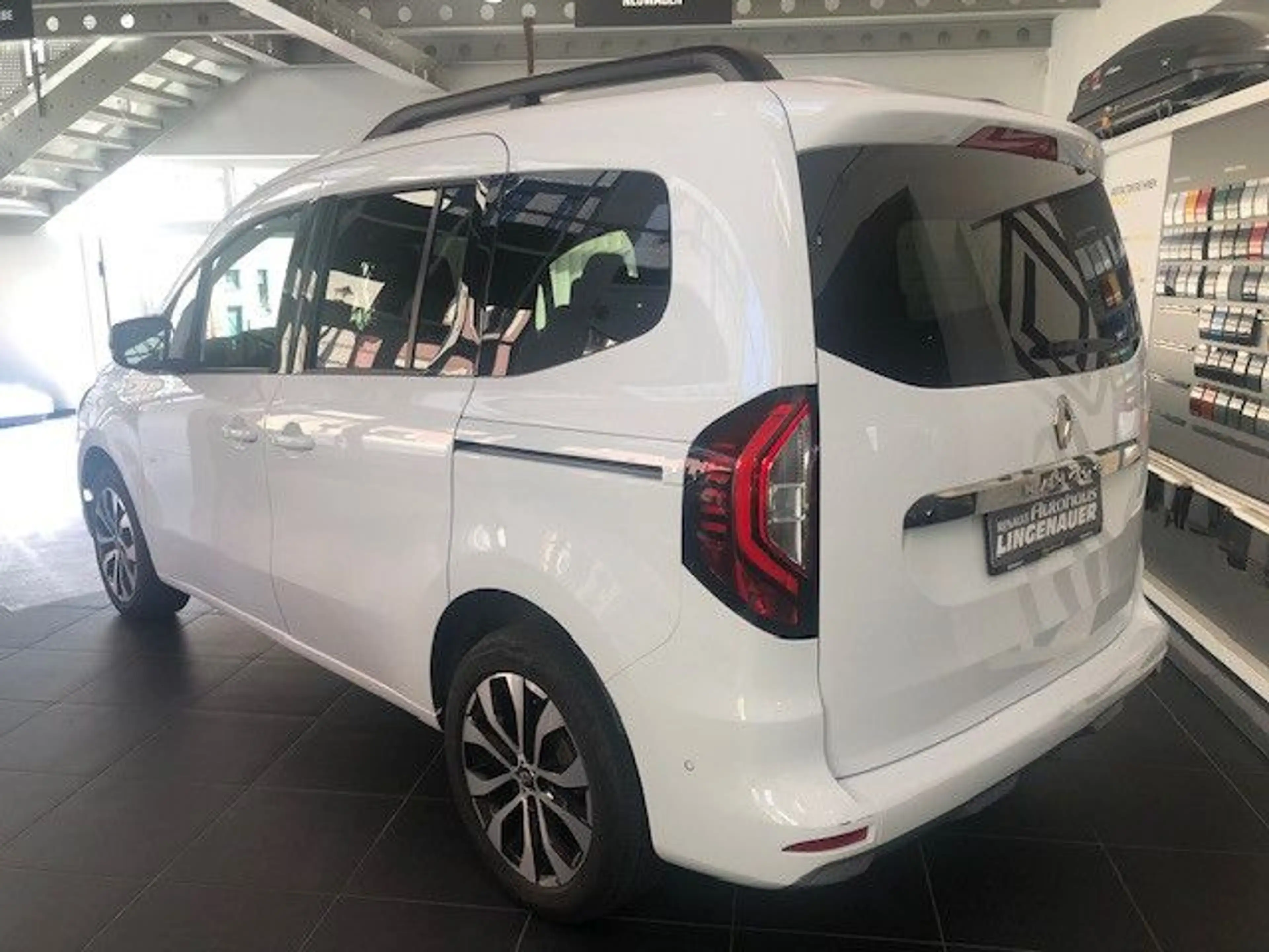 Renault Kangoo III Intens 130 TCe — photo 6