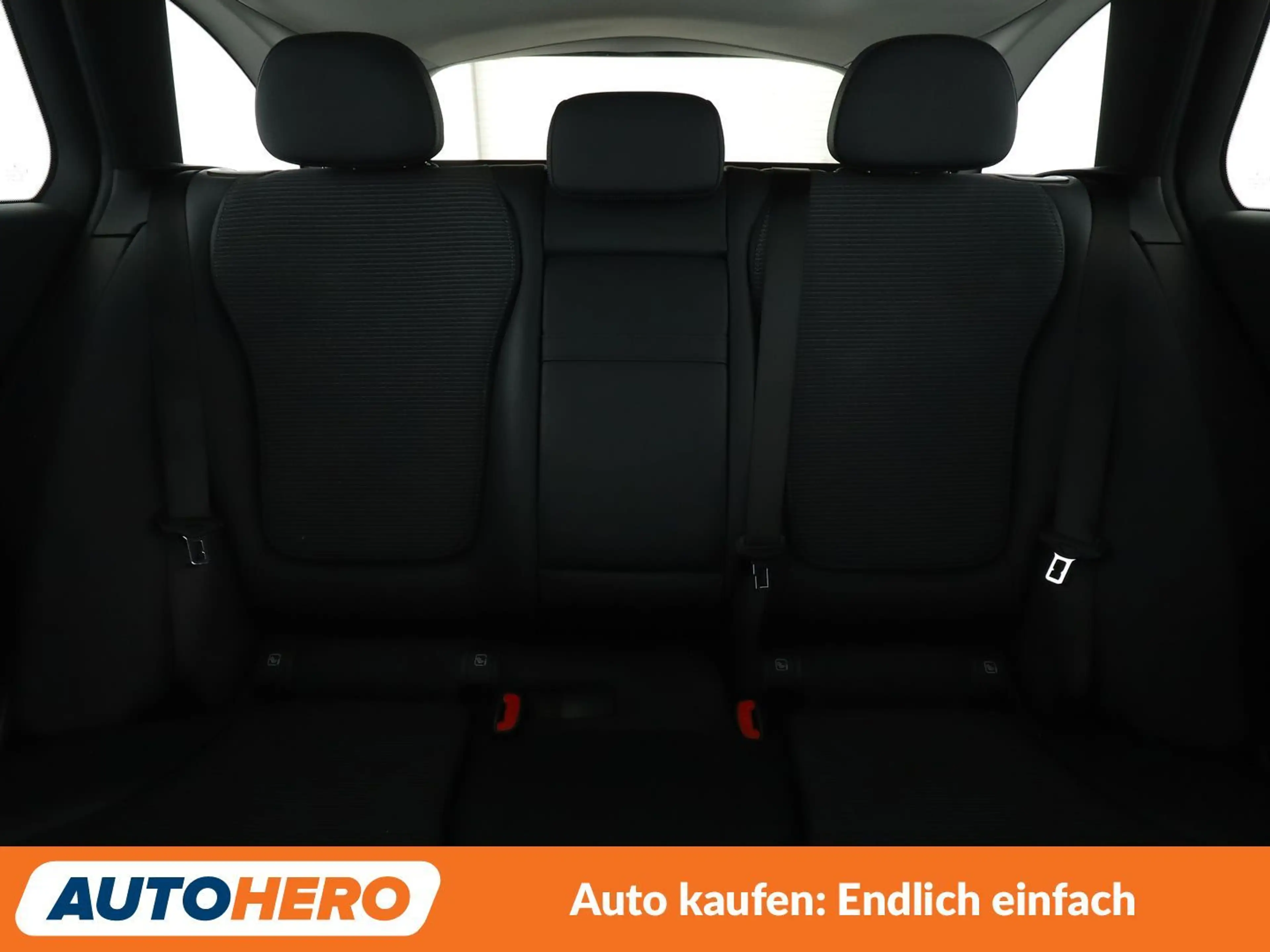 Mercedes-Benz C 300 C 300e T Aut.*NAVI*LED*TEMPO*CAM*PDC*SHZ* — photo 15